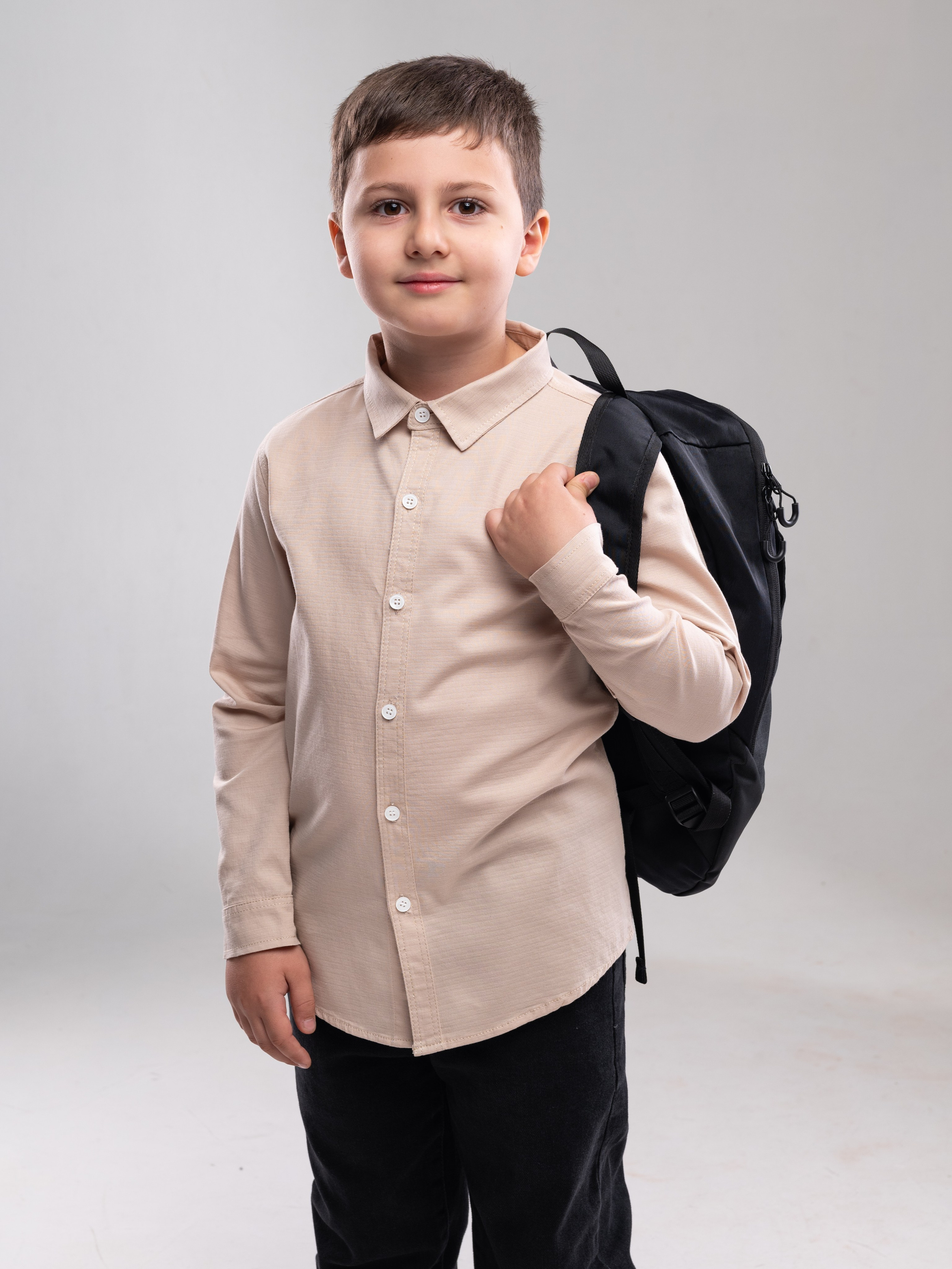Рубашки на мальчиков. Предметный фотограф, фото для маркетплейсов Пятигорск, КМВ