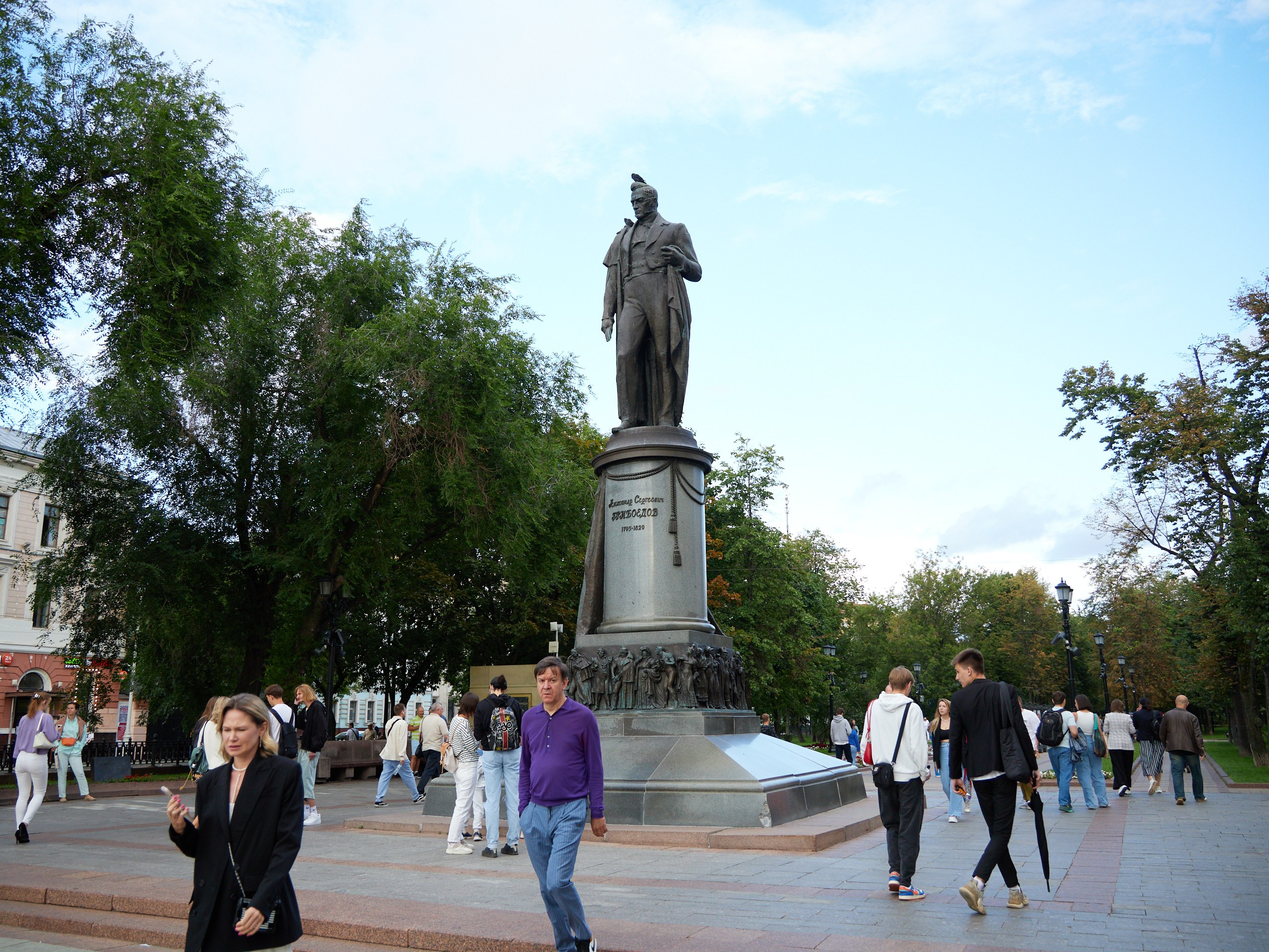 Фестиваль: Театральный бульвар 2024. Предметный и контентный фотограф в Москве Курочкина Оксана