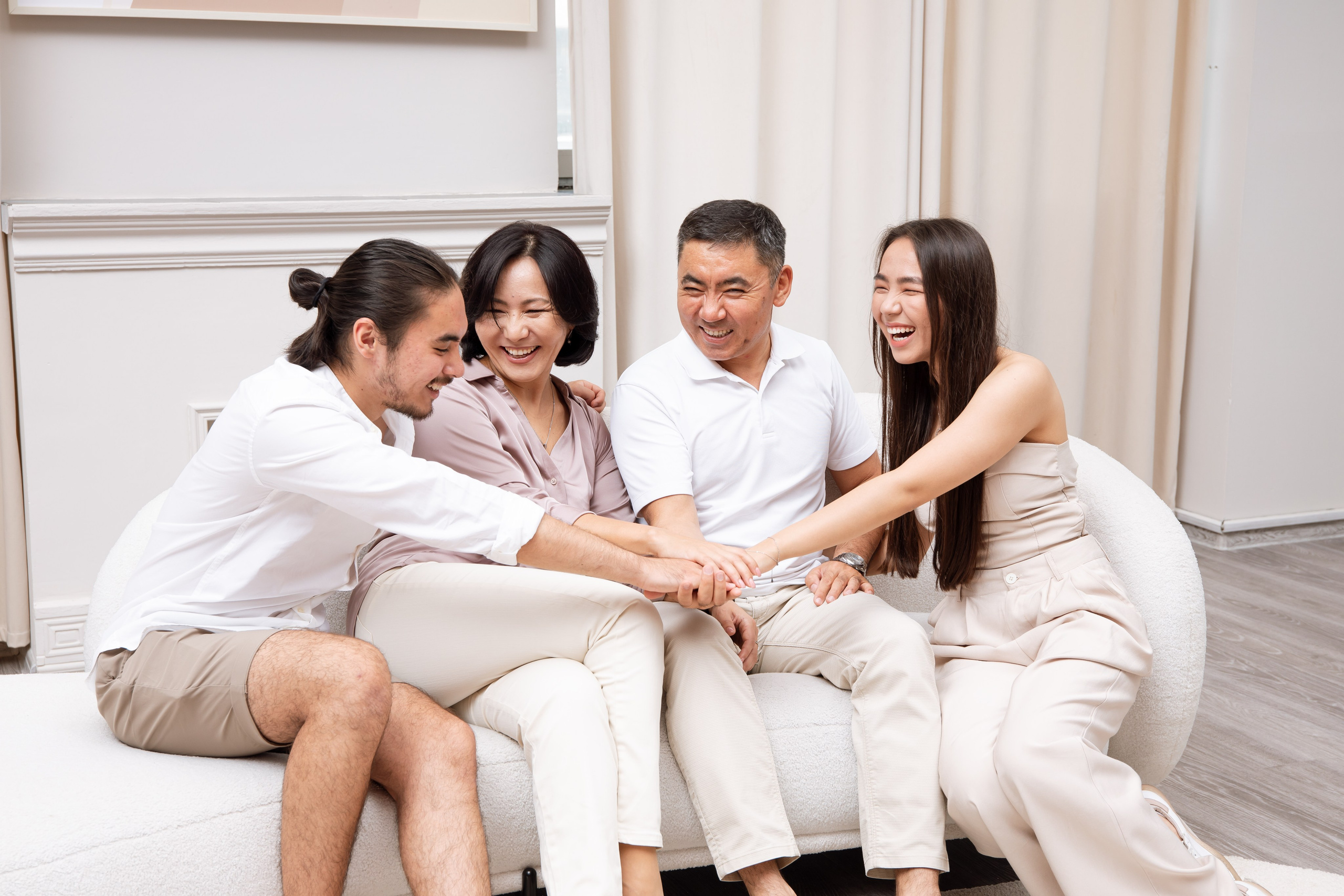 Kamilla's family. Свадебный и студийный фотограф в Алматы Ильяс Кырбаев