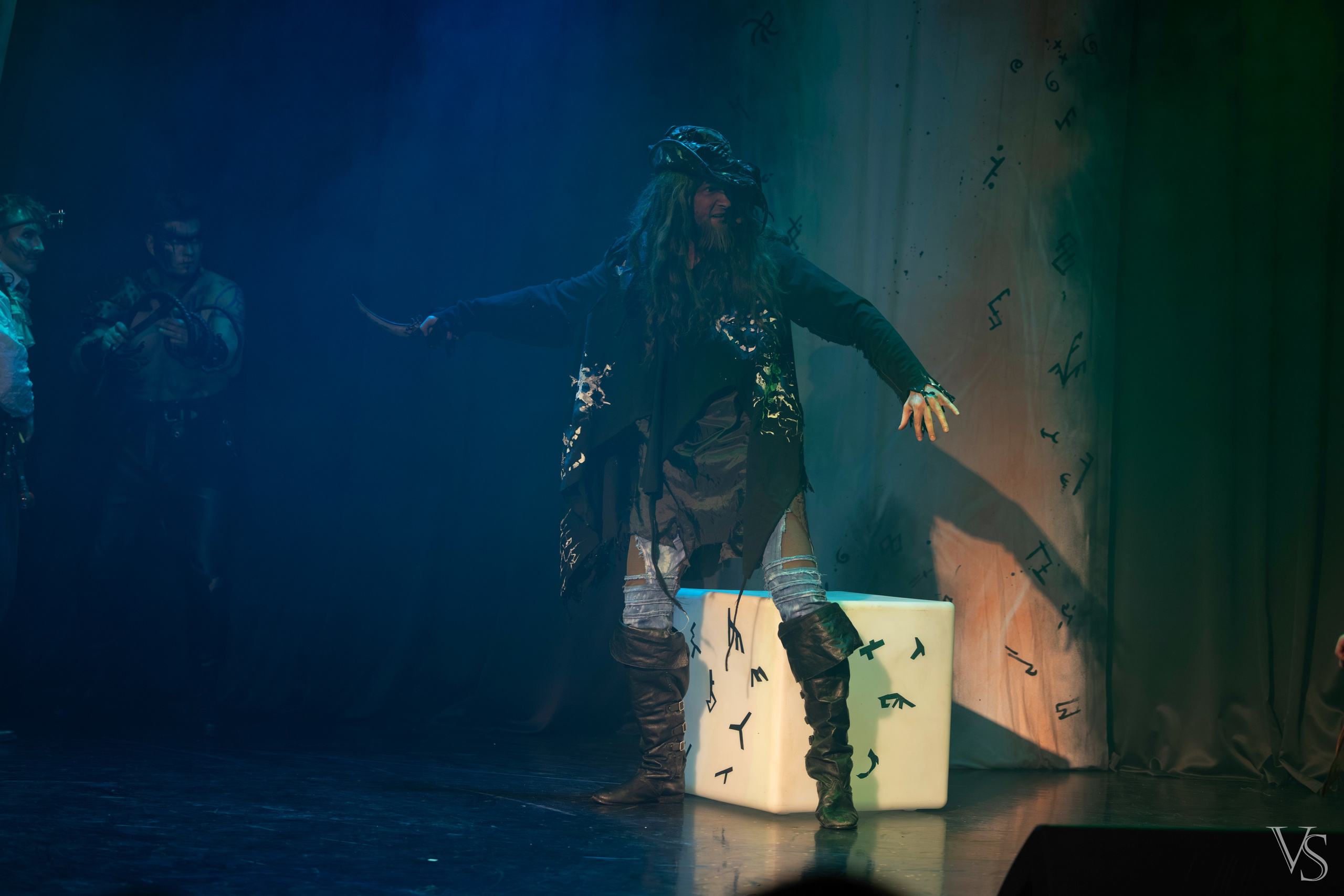 Книга стихий 25.01. Фотограф Виктор Степанов