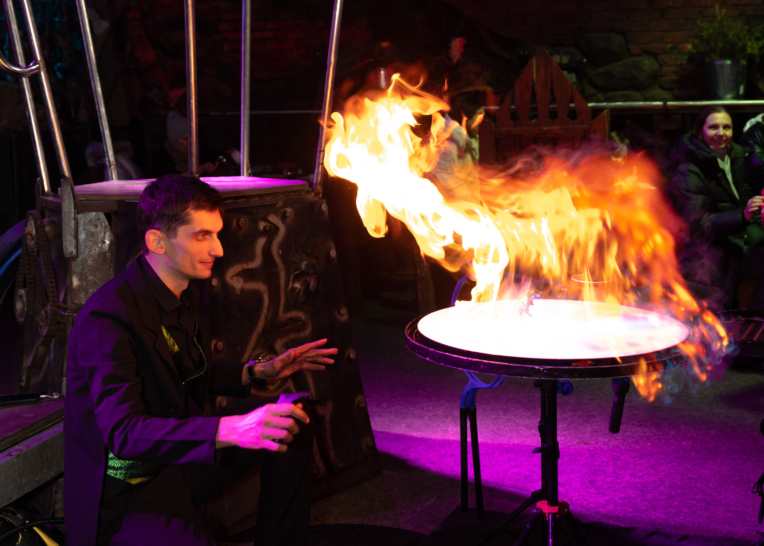 Новогодняя сказка в Байк Центре «Ночные Волки». Крамер Юлиана детский и семейный фотограф