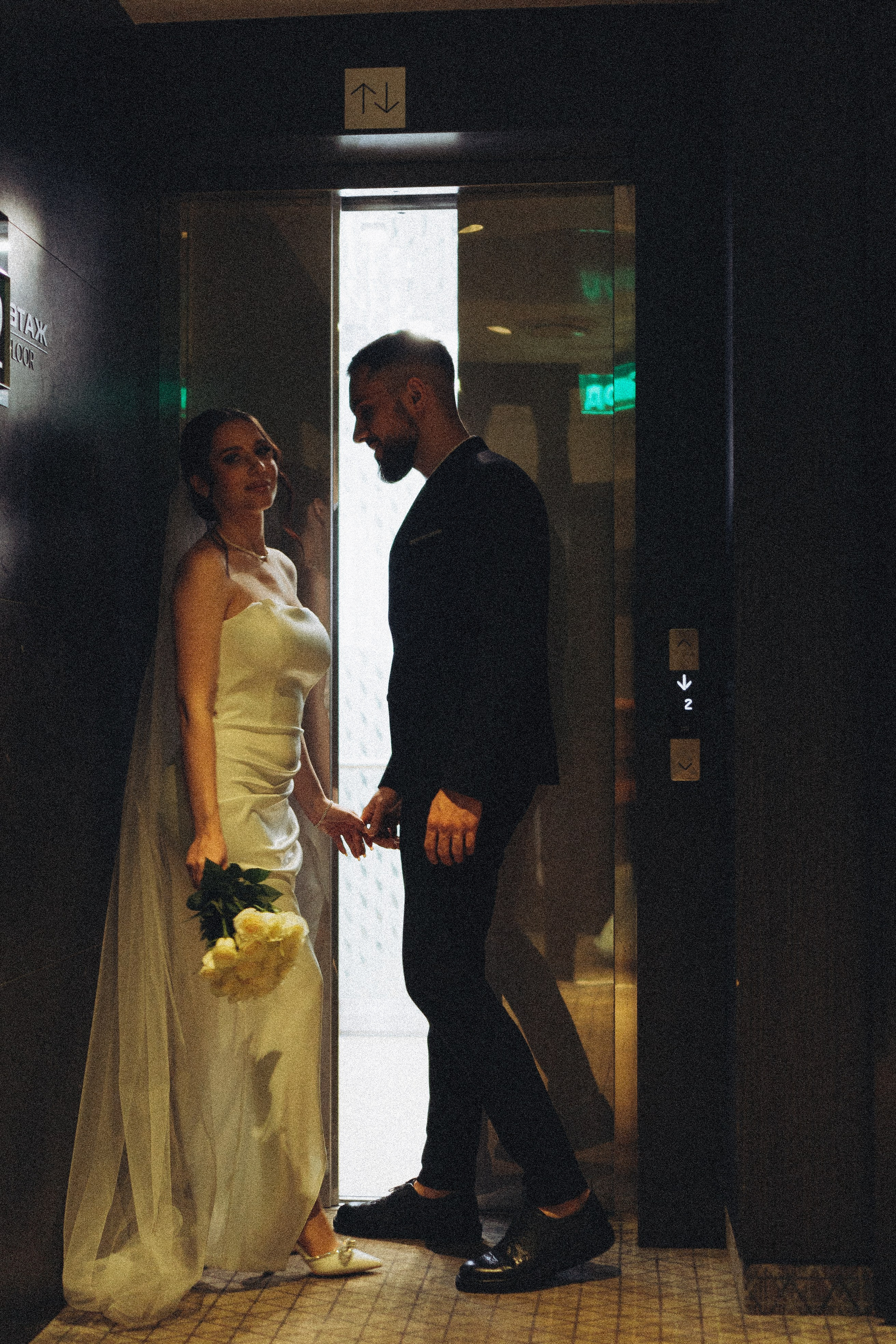 СВАДЕБНАЯ СЬЕМКА СБОРОВ ЖЕНИХА И НЕВЕСТЫ В ОТЕЛЕ И ТАКЖЕ ФОТОСЕССИИЯ В ОТЕЛЕЕ МЕГАПОЛИС БРЯНСК. Профессиональный фотограф, Санкт-Петербург — Виктория Богомолова