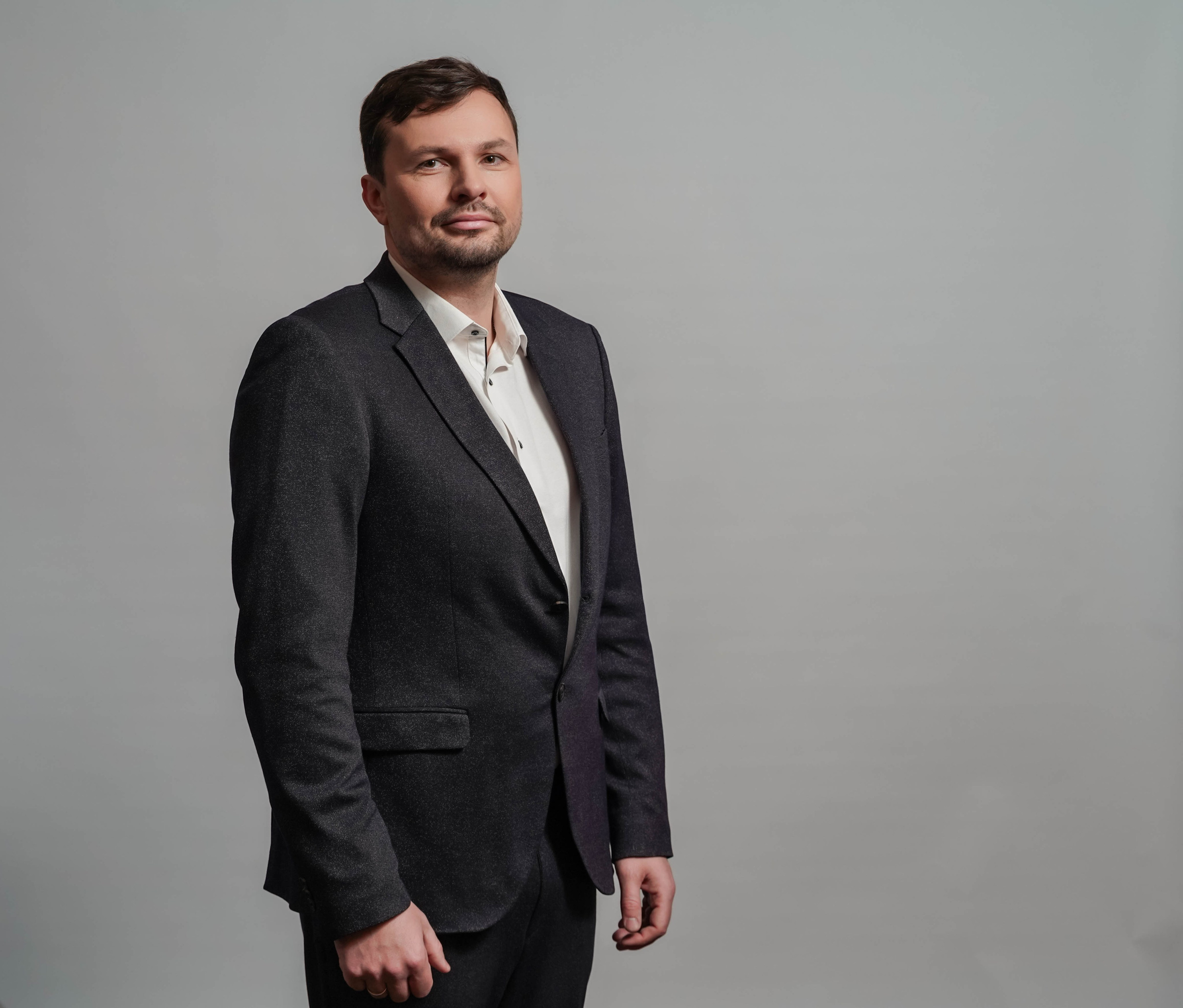 Корпоративные портреты сотрудников. Свадебный и семейный фотограф в Омске Белозерова Александра