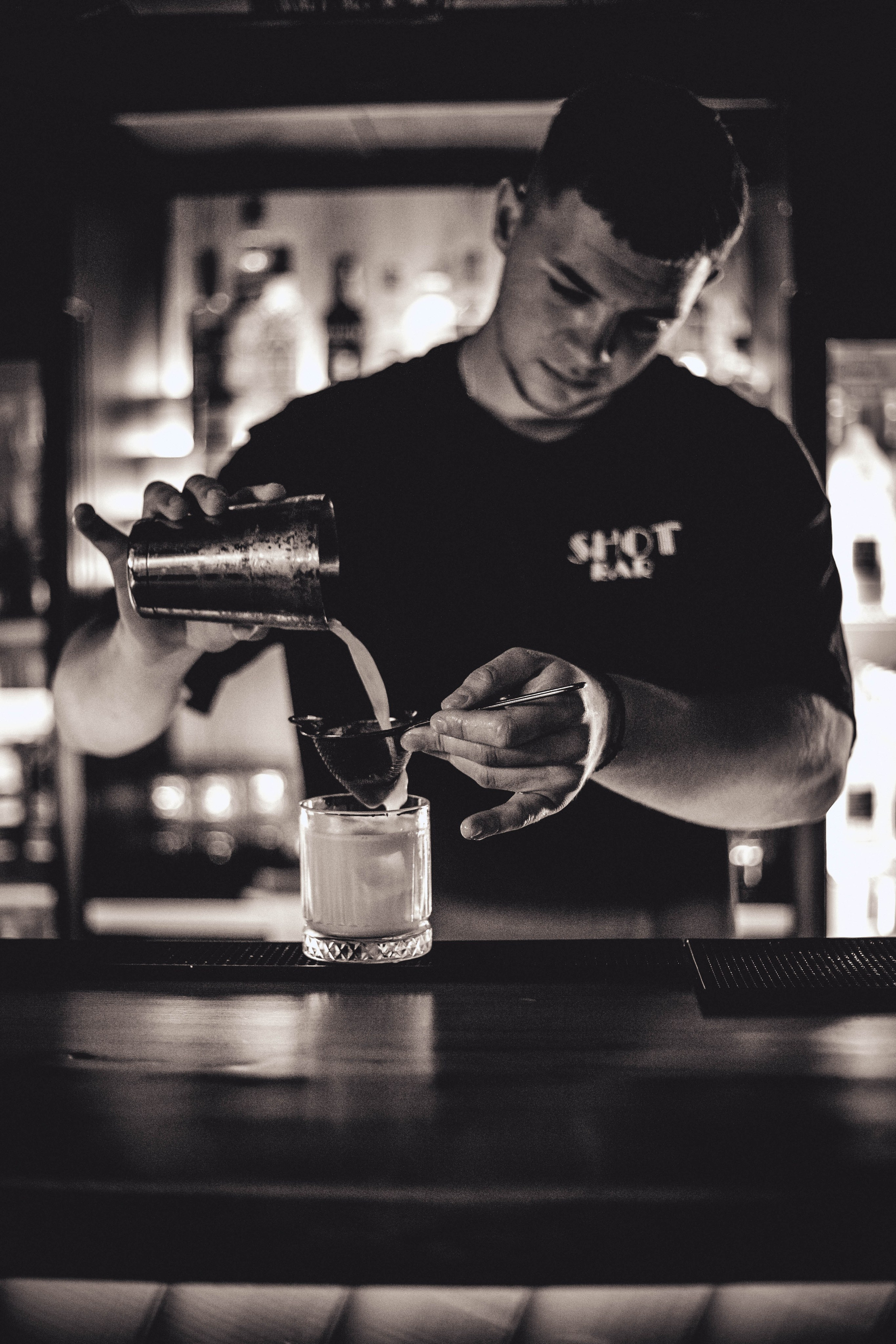 Шот Бар. Уличный фотограф Города N