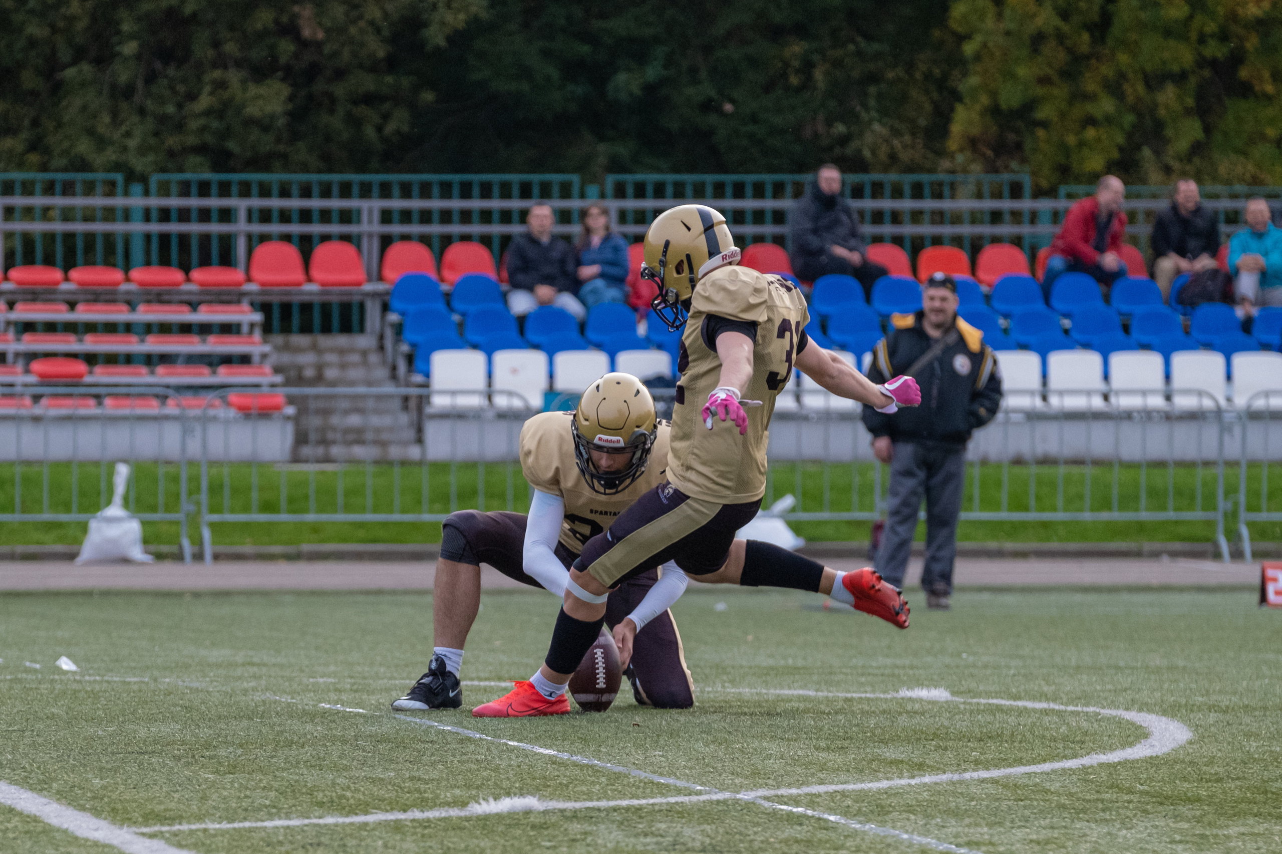 Американский футбол, амфут, регби, Гриффоны, Спартанцы, Легионеры