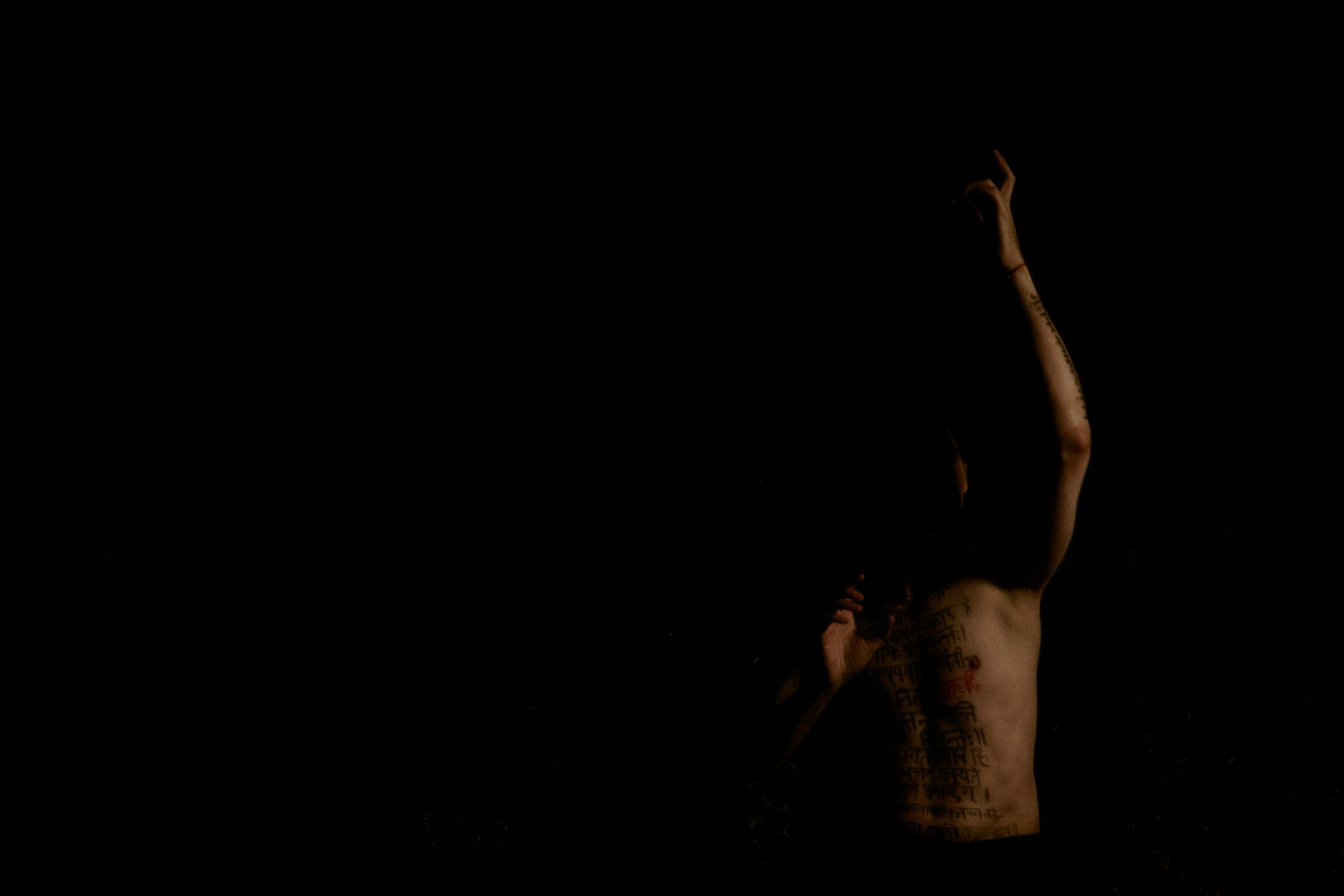 The body as broken manuscript. Фотограф Елизавета Маслова. Москва. Art, Fashion