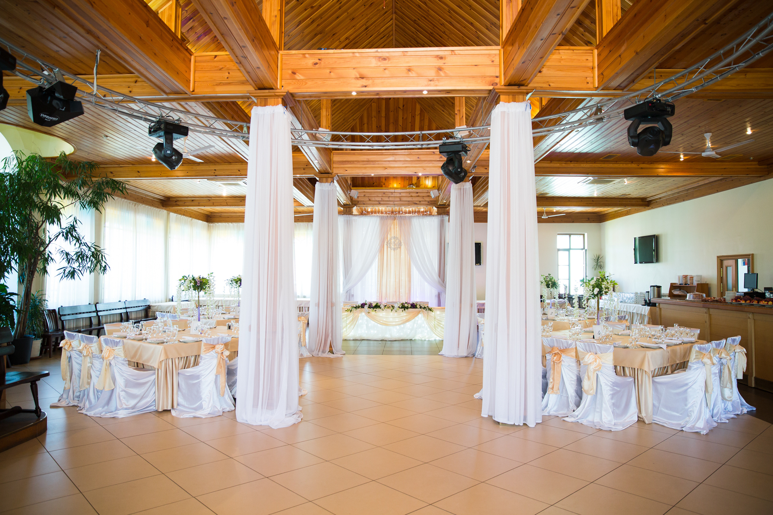 Интерьер коммерция. Свадебный фотограф Солонский Валерий