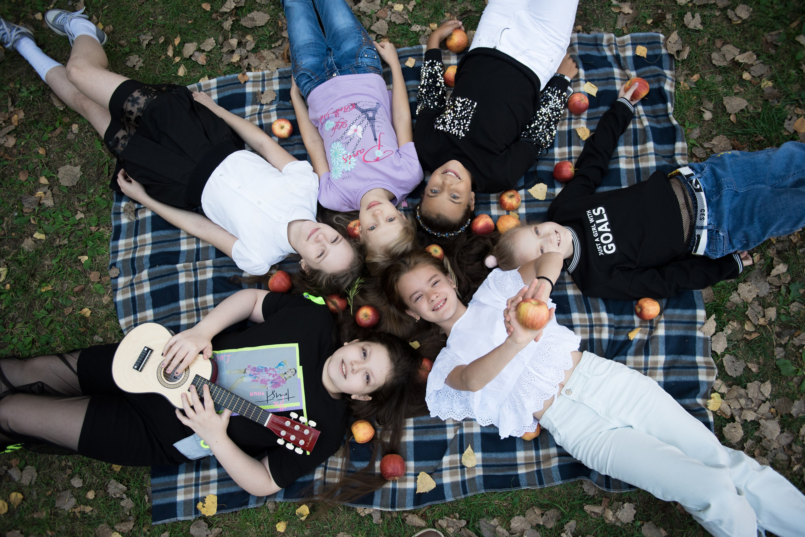 Прогулка — 4 класс. Фотограф Семён Пишта