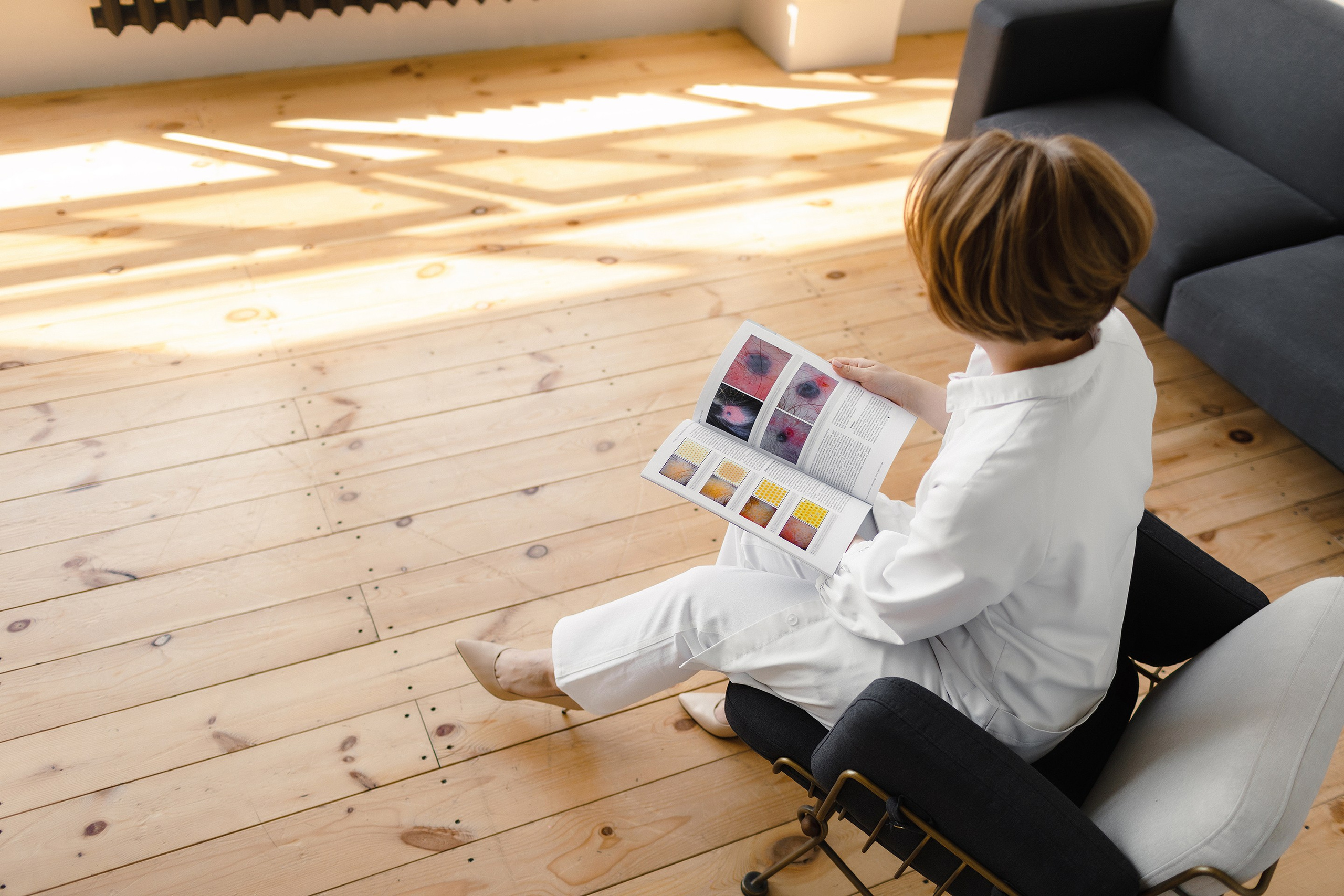 Фотосессия доктора для соц сетей. Профессиональный фотограф в Новосибирске