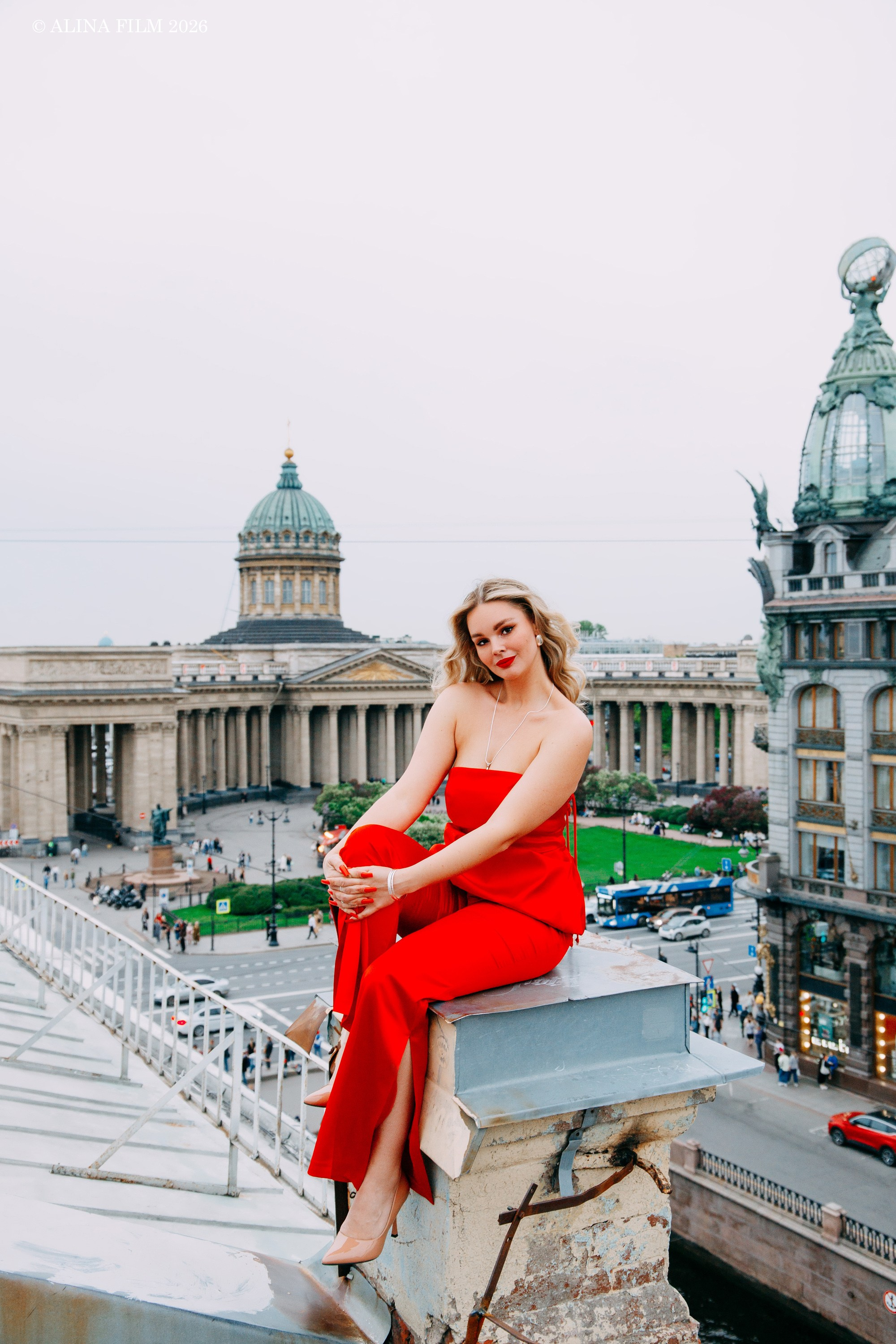 Фотосессия: крыша с видом на Казанский и Зингер. Фотограф в Санкт-Петербурге Alina Film