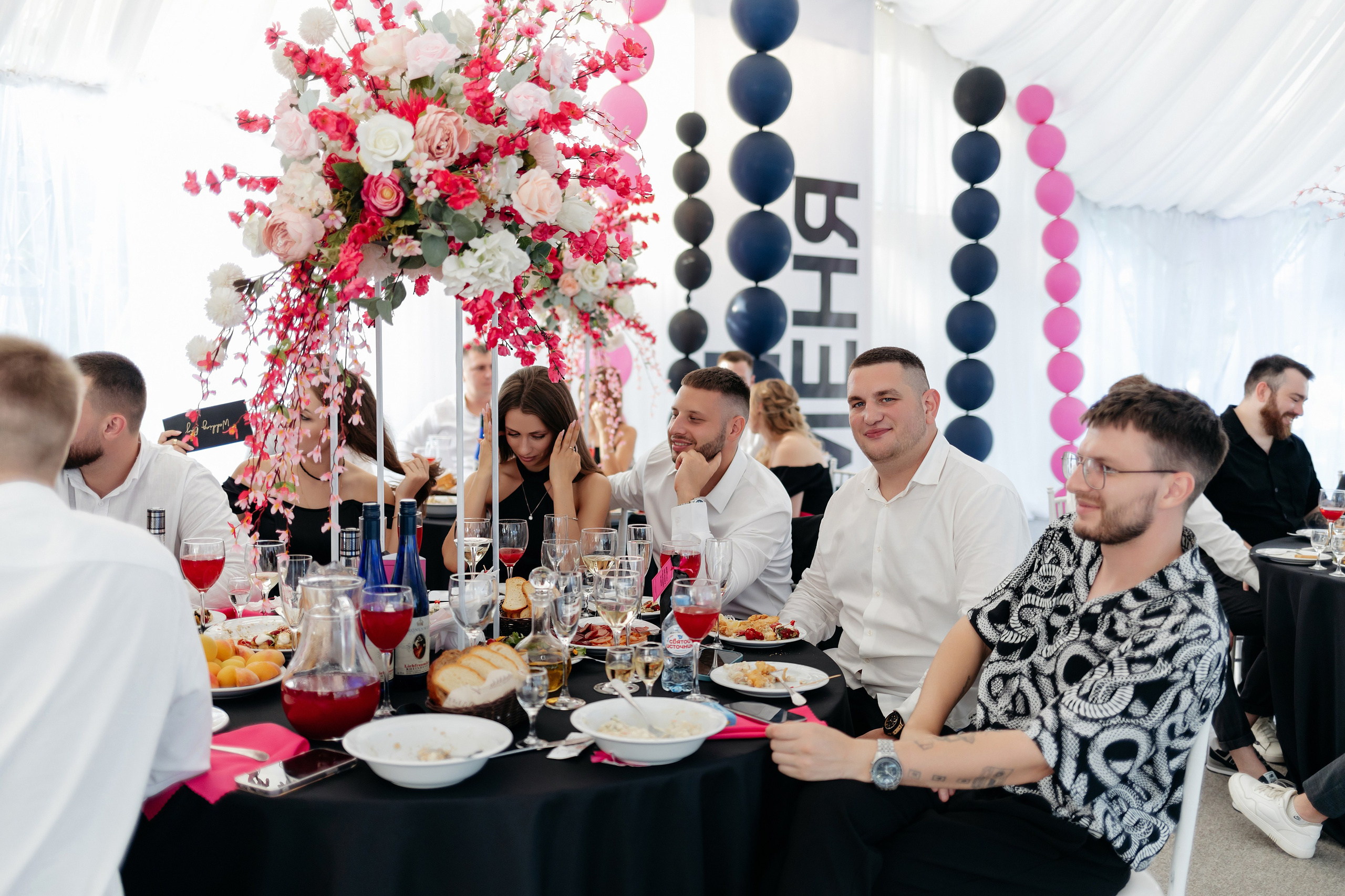 Александра и Кирилл. Свадебный фотограф в Пскове и Санкт-Петербурге | Анна Голикова