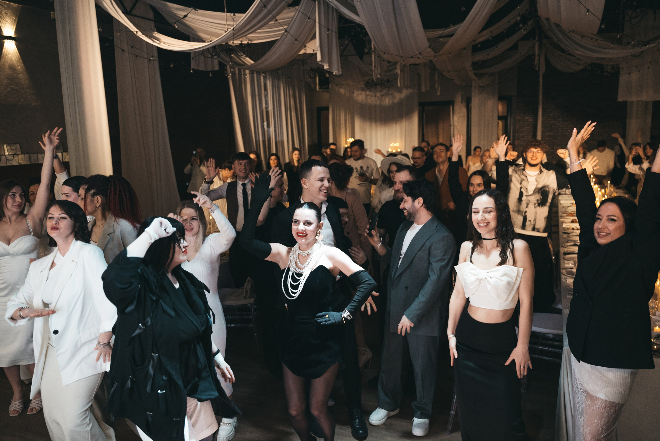 WhiteRoom Pre-wedding. Репортажный и свадебный фотограф в Сургуте