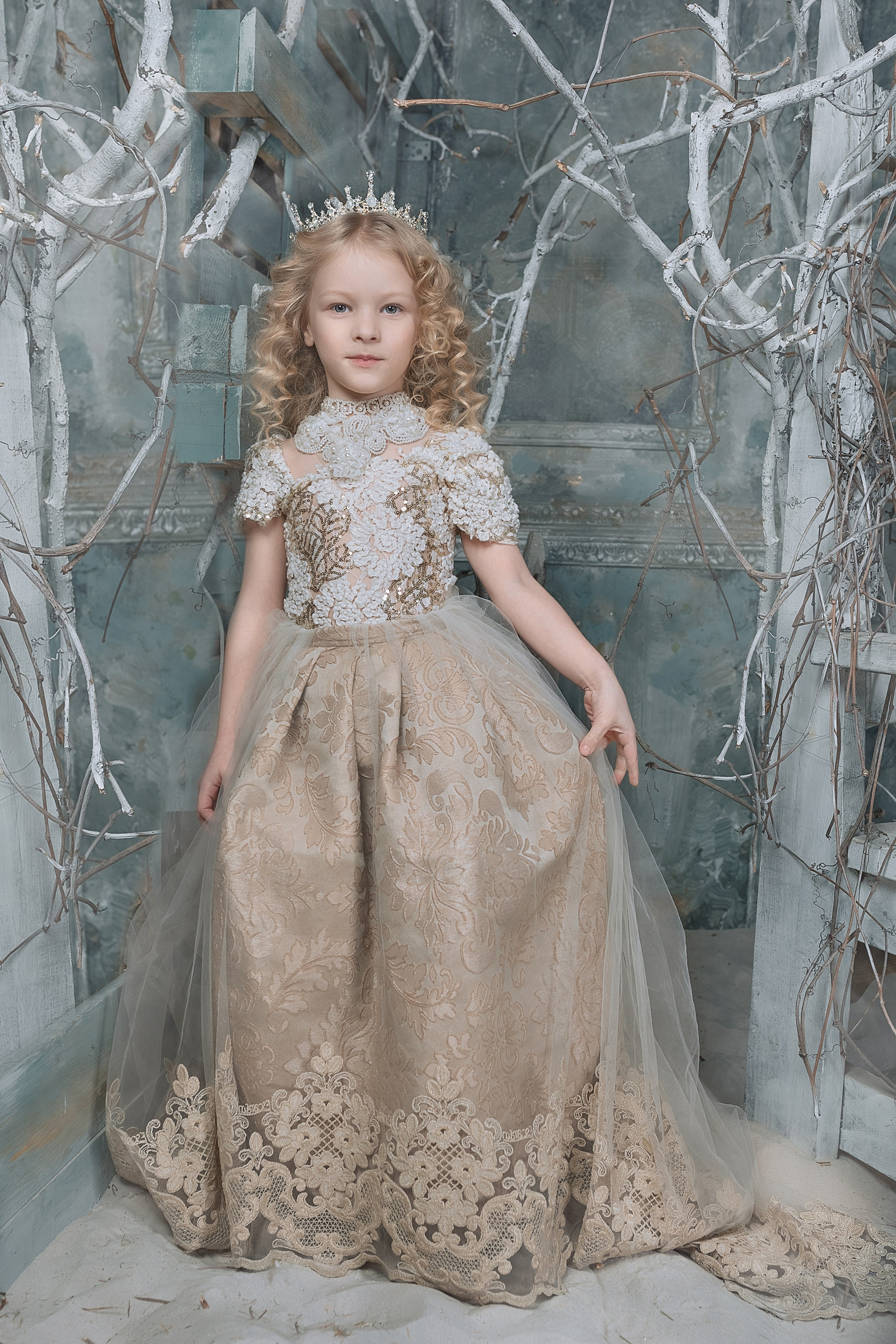 Сказочная фотосессия в студии в Москве. Актерское и модельное портфолио. Фотограф в Москве Екатерина Коломеец