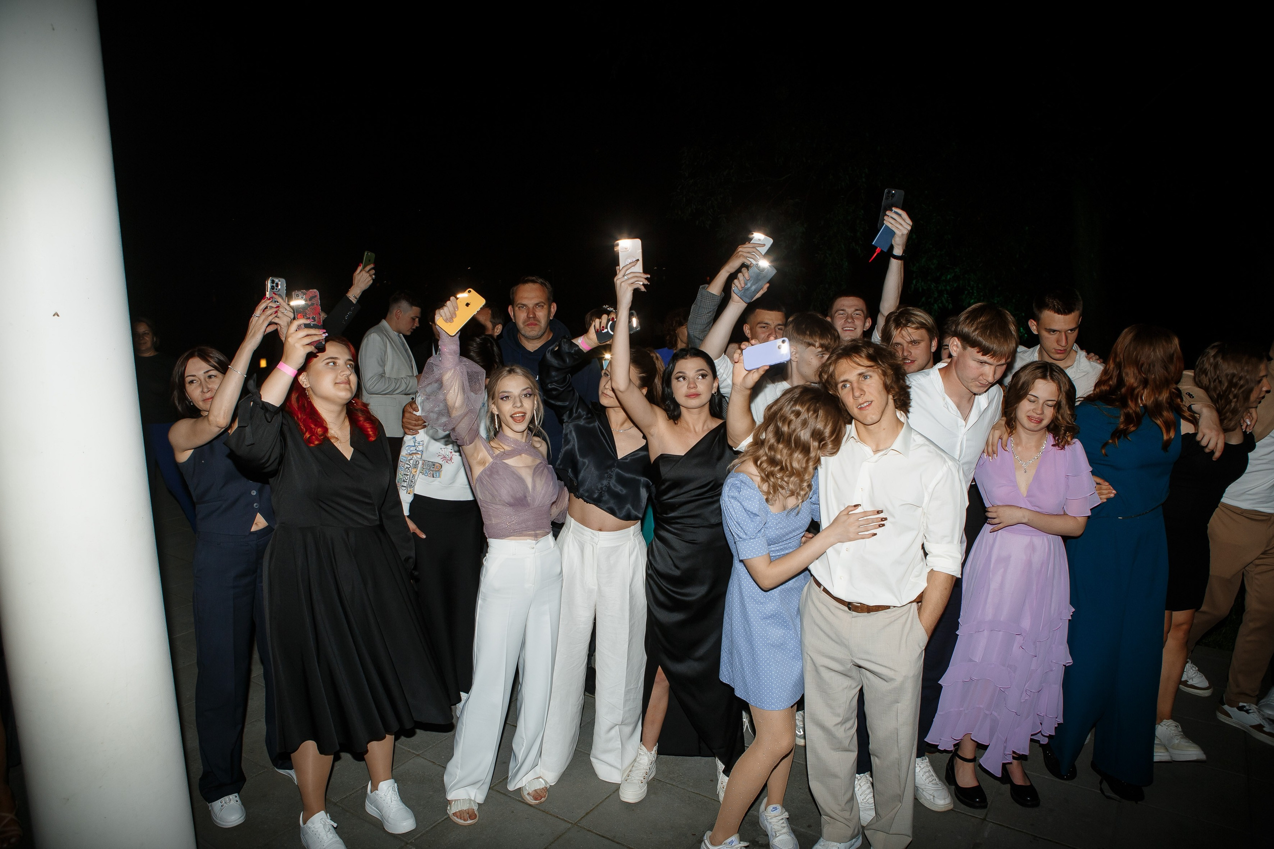 Выпускной Гимназия 12 2024 OpenHouse. Свадебный и портретный Фотограф в Липецке Дмитрий Котюков