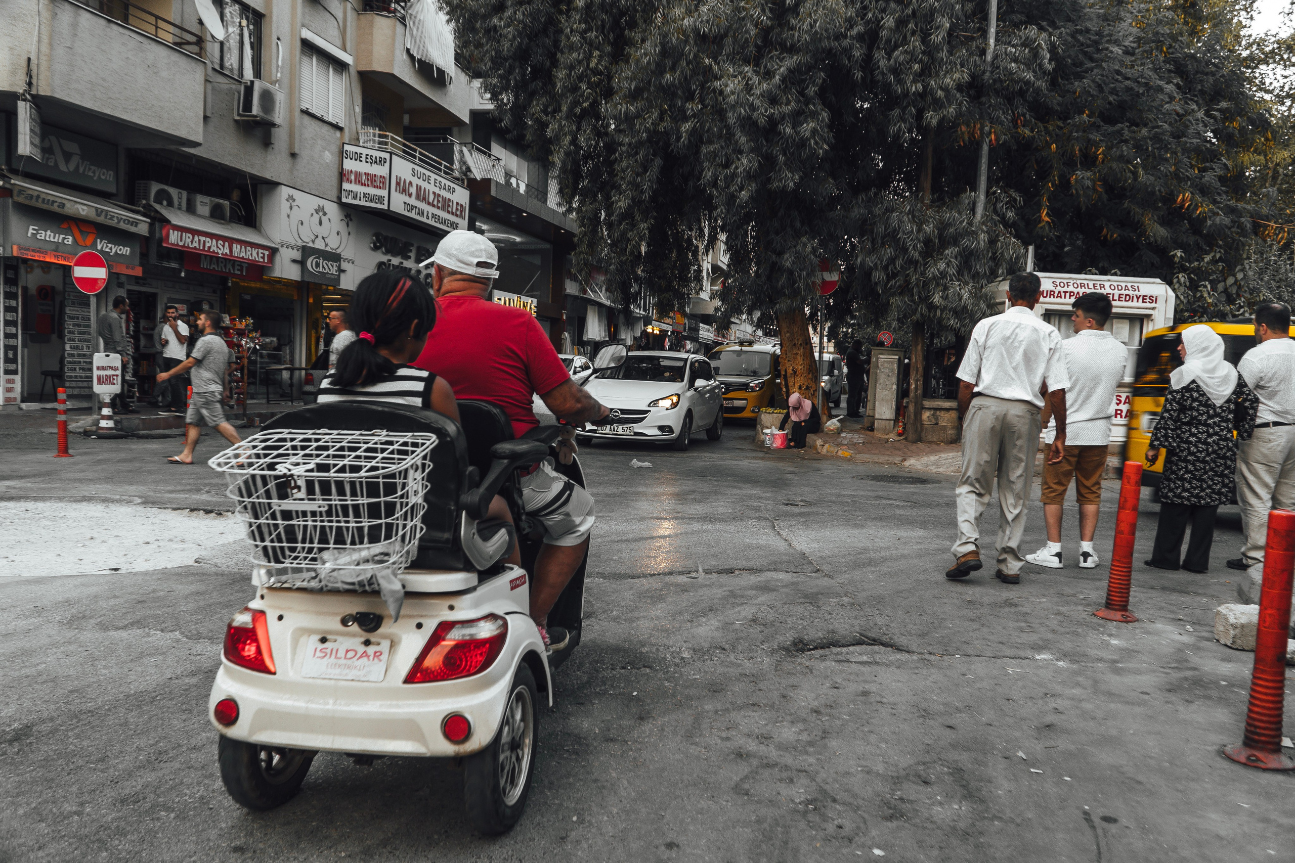 Стрит-фотография, улицы Краснодара и пригорода. Фотограф и видеограф в Новотитаровской и Краснодаре — Олег Ананко