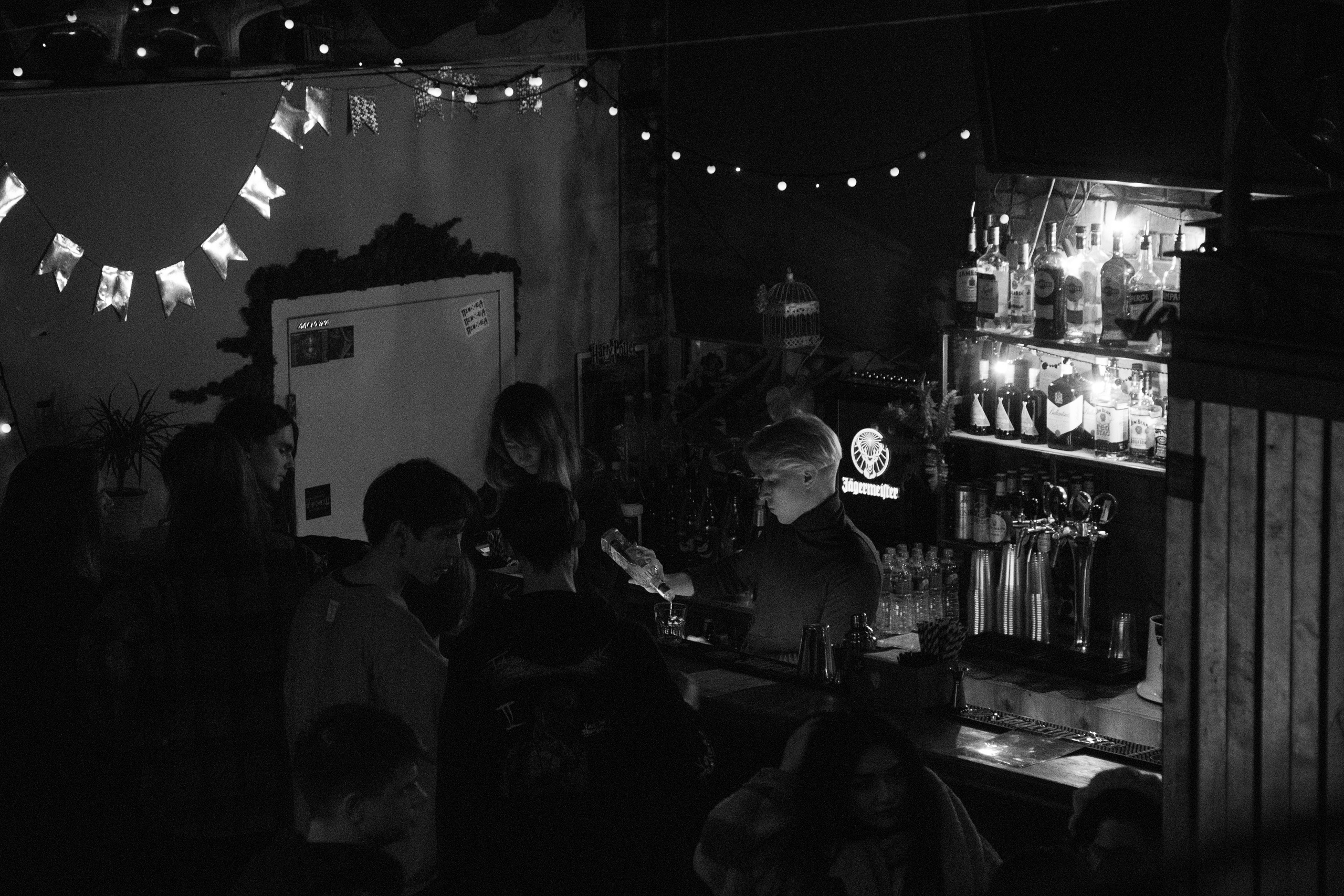 Муз. группа «Кабельщик». Сандра Ковалева | ЧБ фотограф