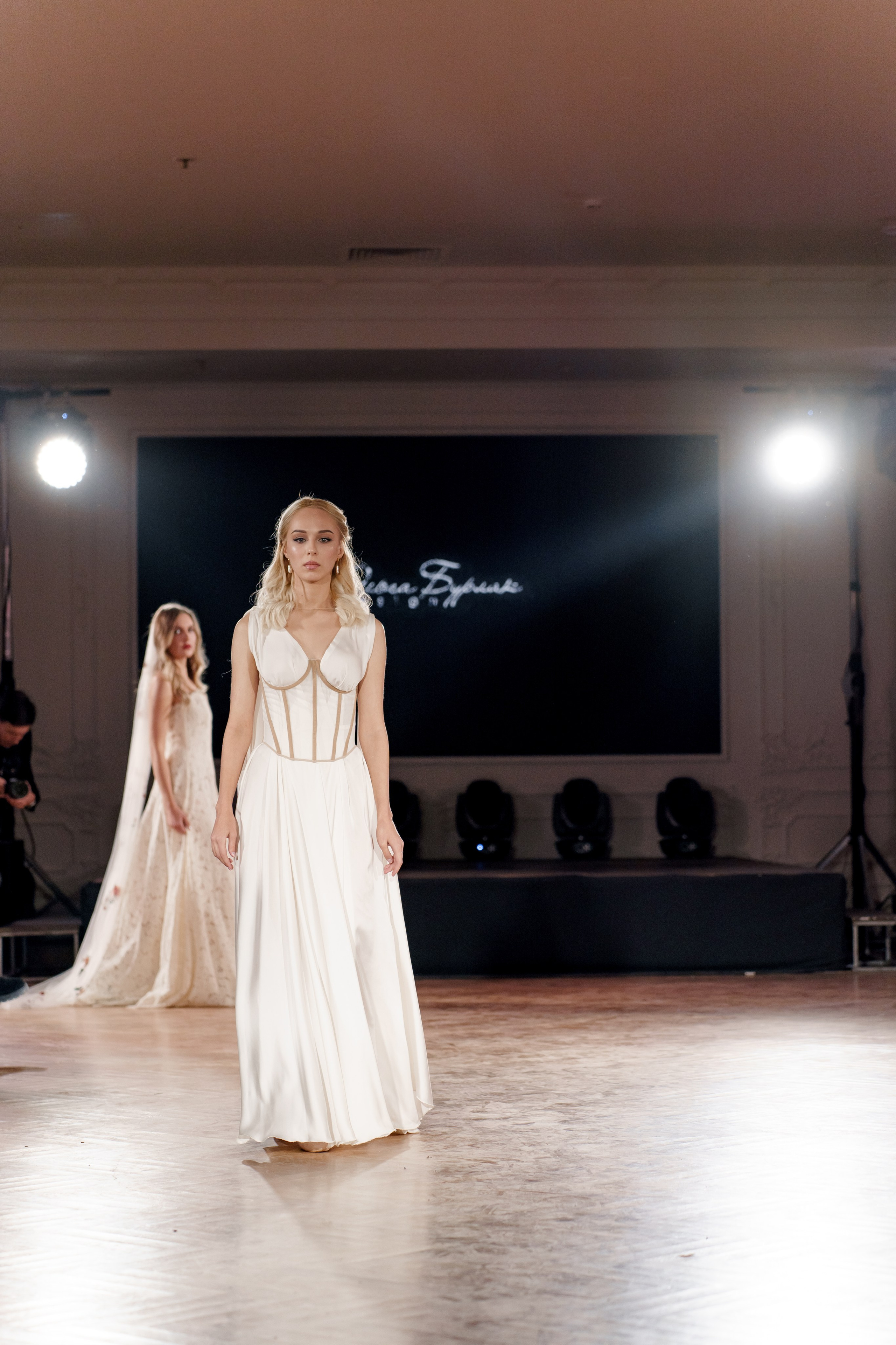 Выставка свадебных специалистов «Свадьба на 1000%». Свадебный фотограф в Санкт-Петербурге