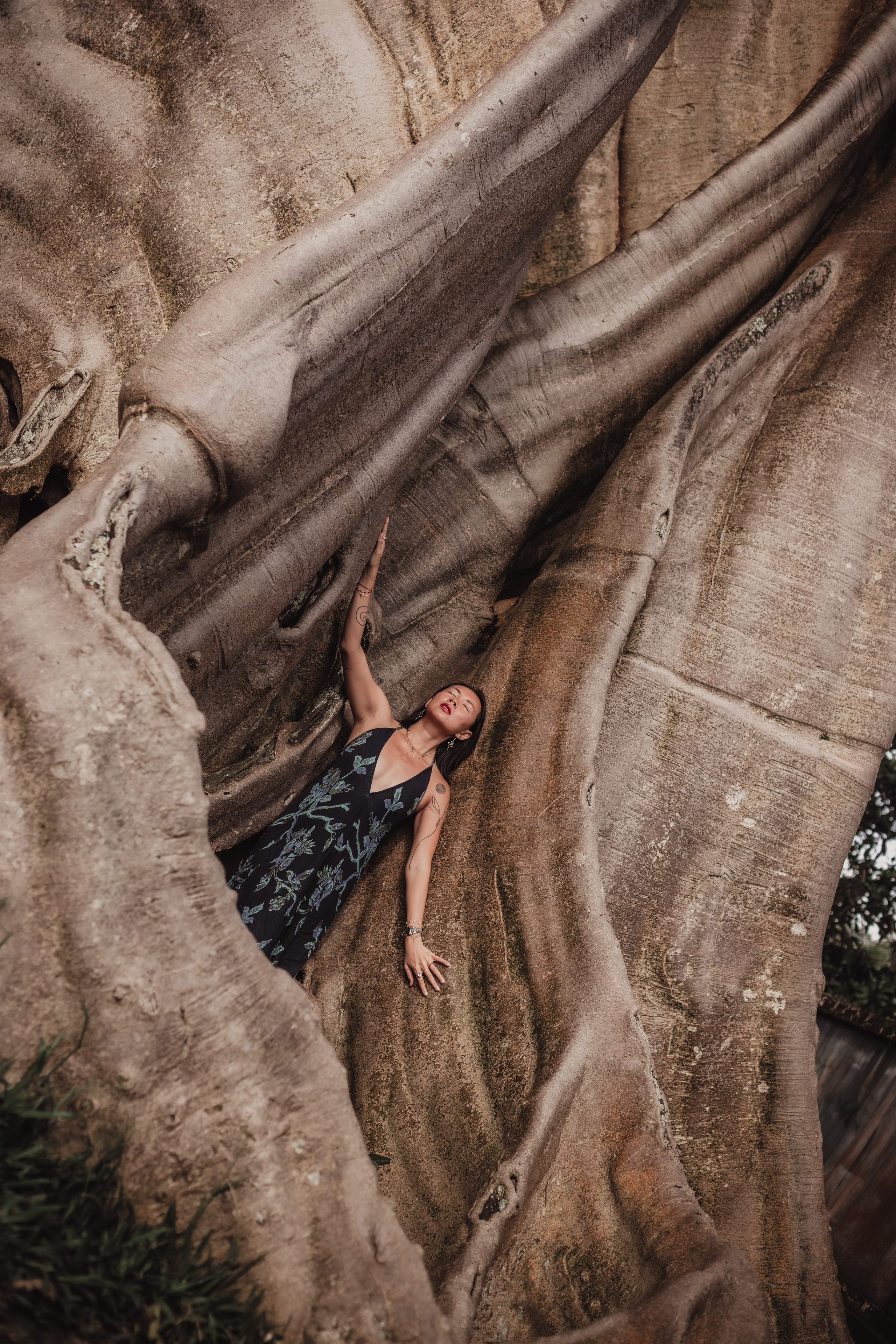 Banyan date. Mariam Bagdasaryan