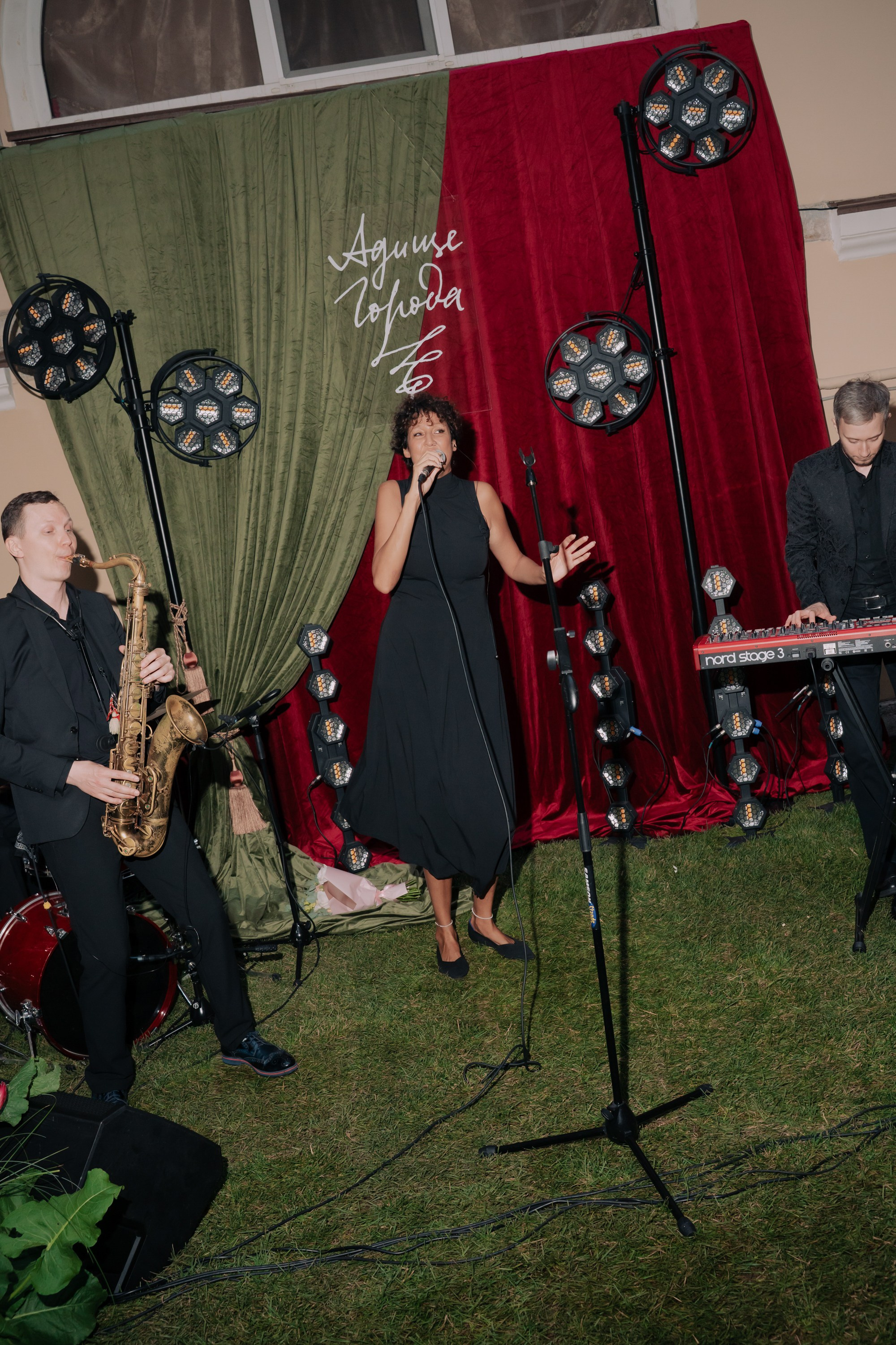 Адище города. Портретный и репортажный фотограф в Санкт-Петербурге Максим Пашков