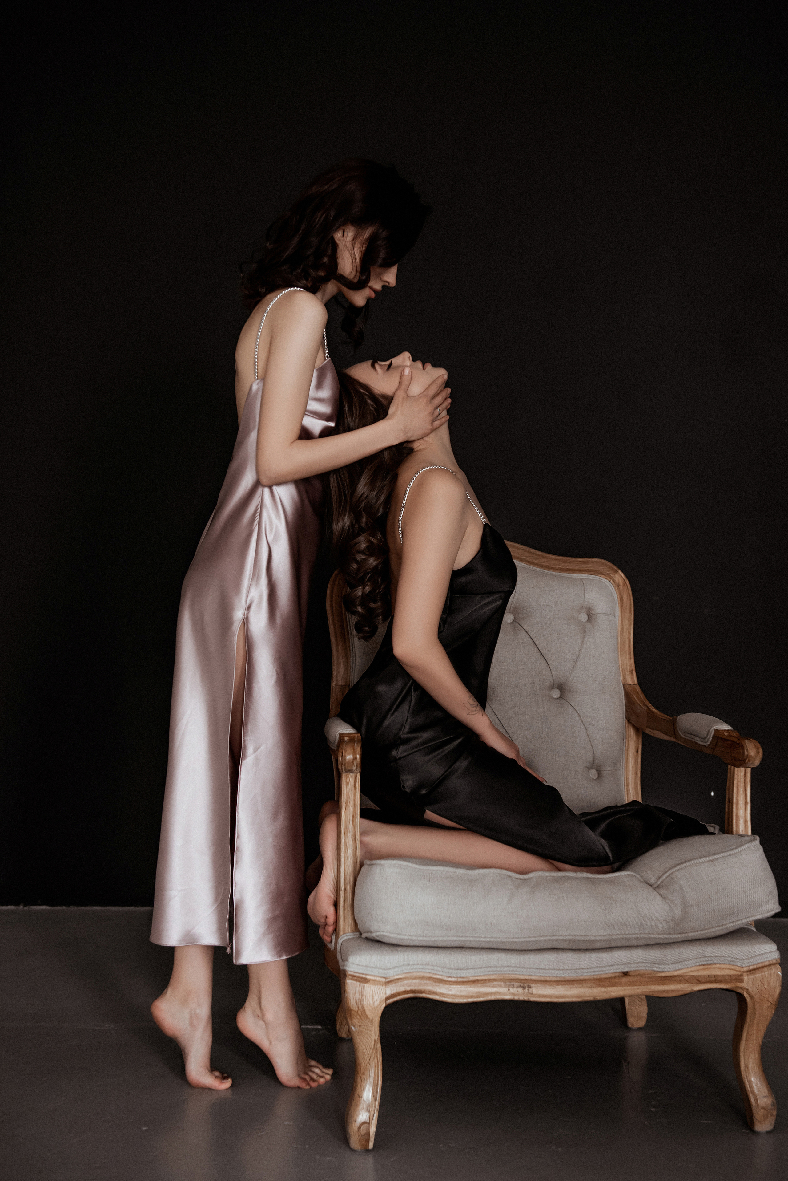 Стильная фотосессия сестер