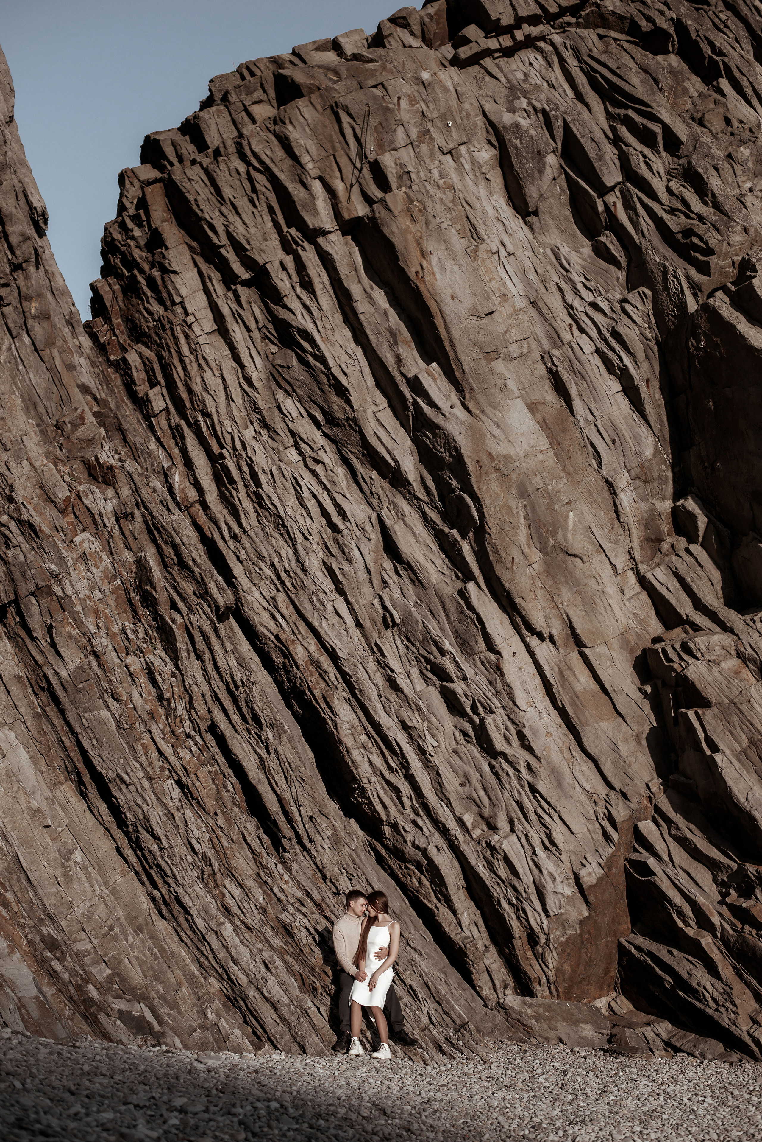 Красивая фотография пары на море