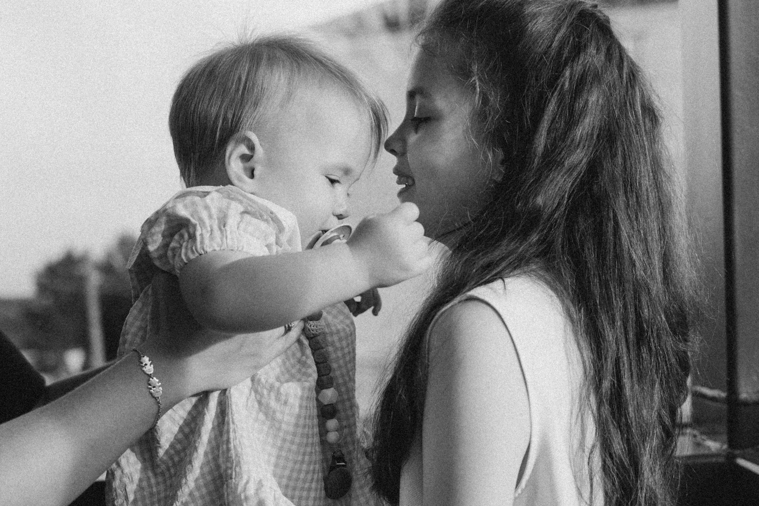 Семейная фотосессия на берегу реки для Миши, Тани, Сони и Таи. Свадебный фотограф в Тамбове Павел Четвертков