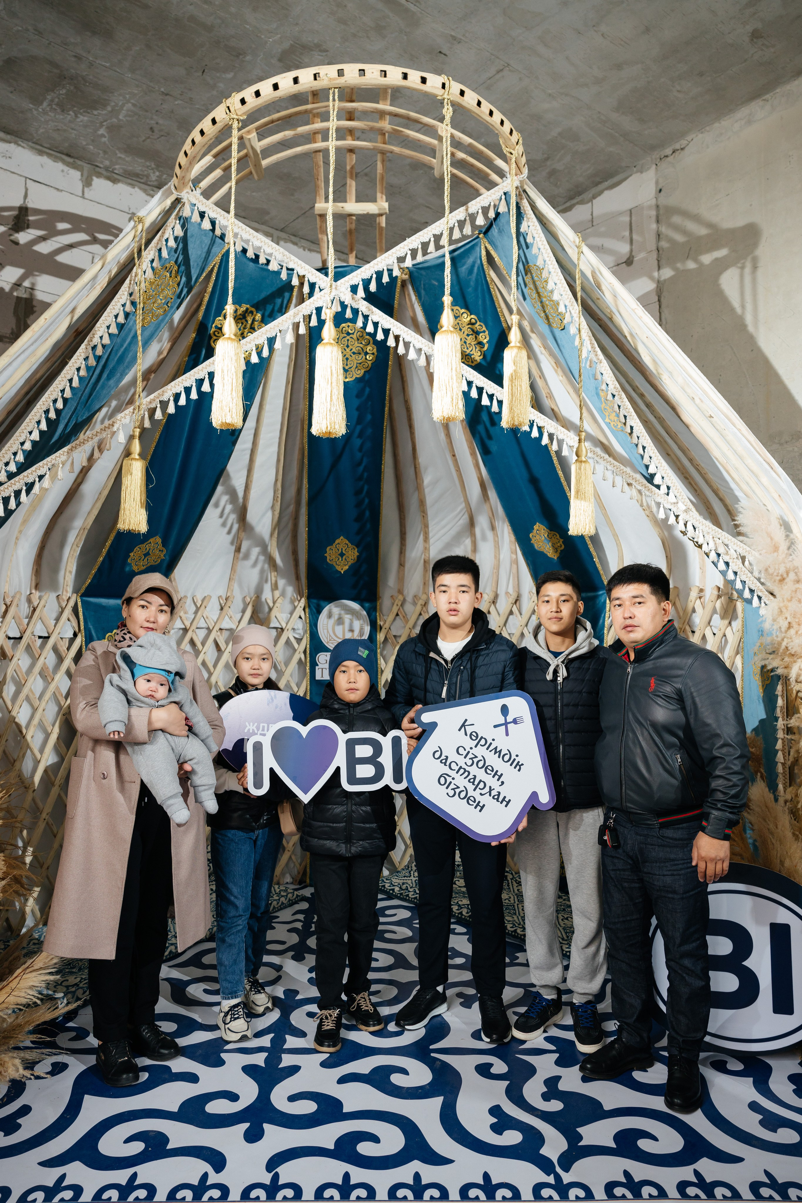 Проект 1. Вручение ключей BI Group. Дата: октябрь 2023. Профессиональный фотограф в городе Астана/Алматы Даурен Сембаев