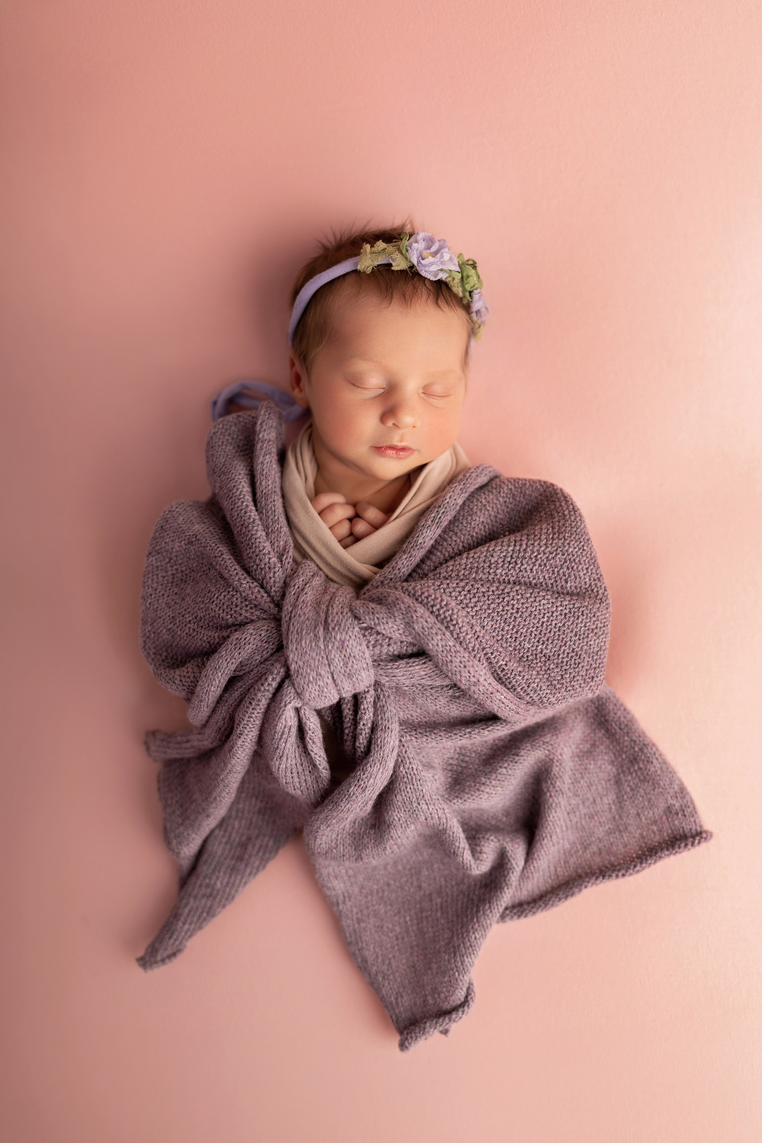 Классическая фотосессия малыша. Фотограф новорожденных малышей в Омске и Омской области Эльвира Камаева