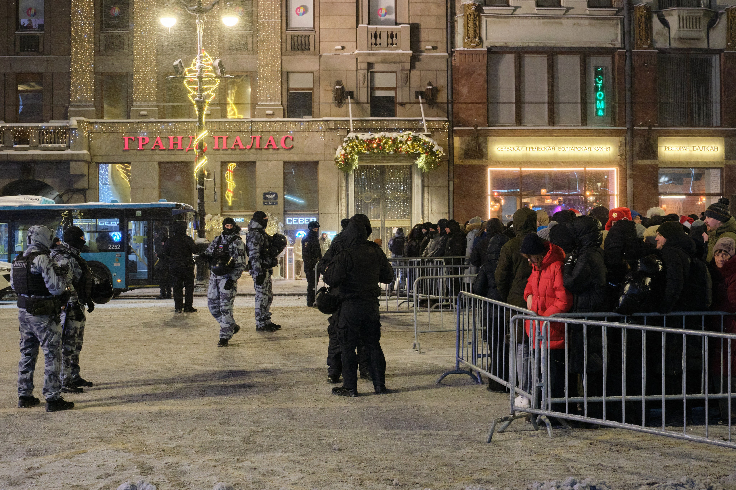 Новогодний репортаж в Санкт-Петербурге | Филипп Линзин. Репортажный и портретный фотограф в Санкт-Петербурге Филипп Линзин