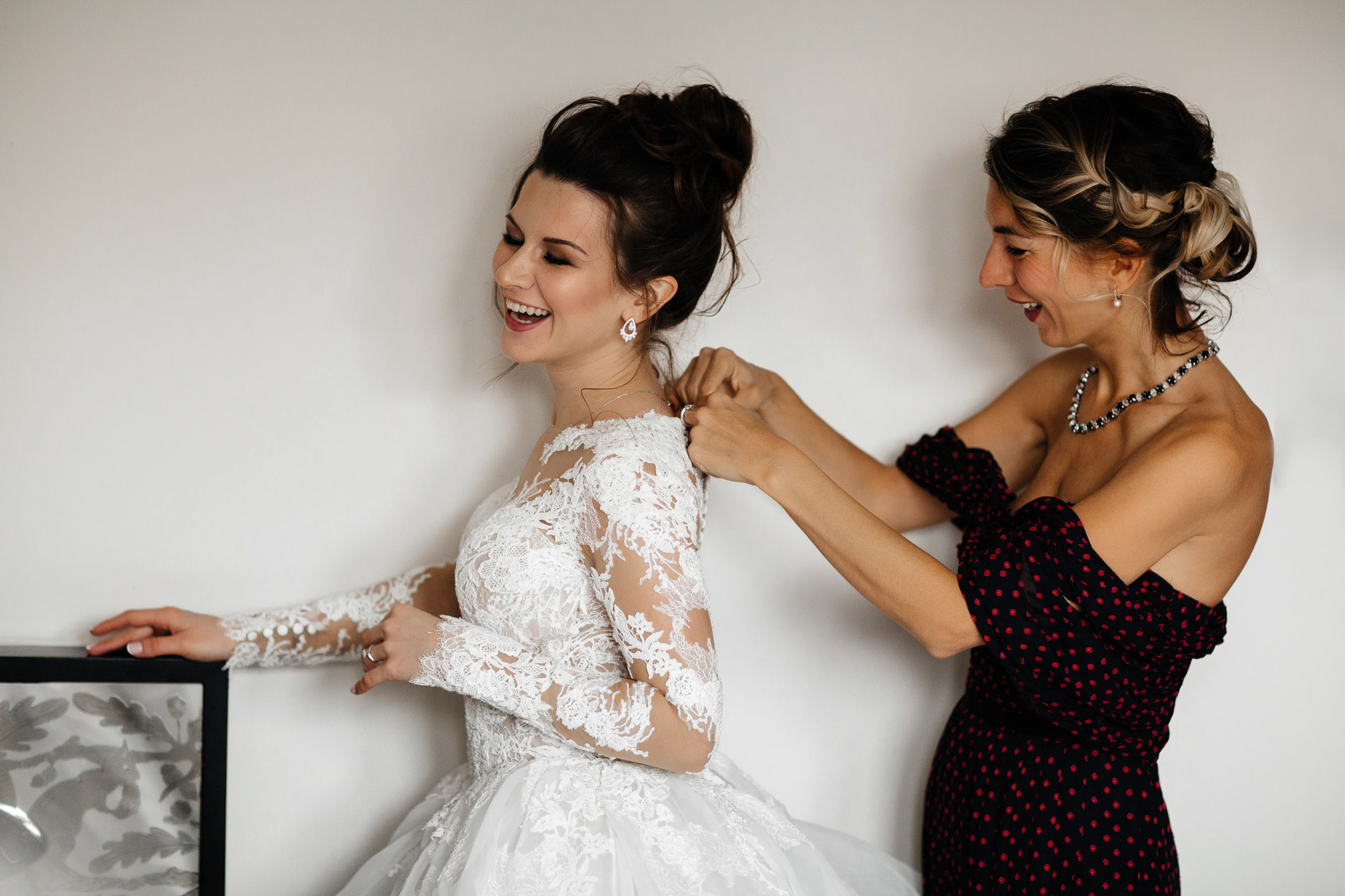 Wedding in London with a ceremony at the London eye. Worldwide Wedding Photography Demskoy Studio