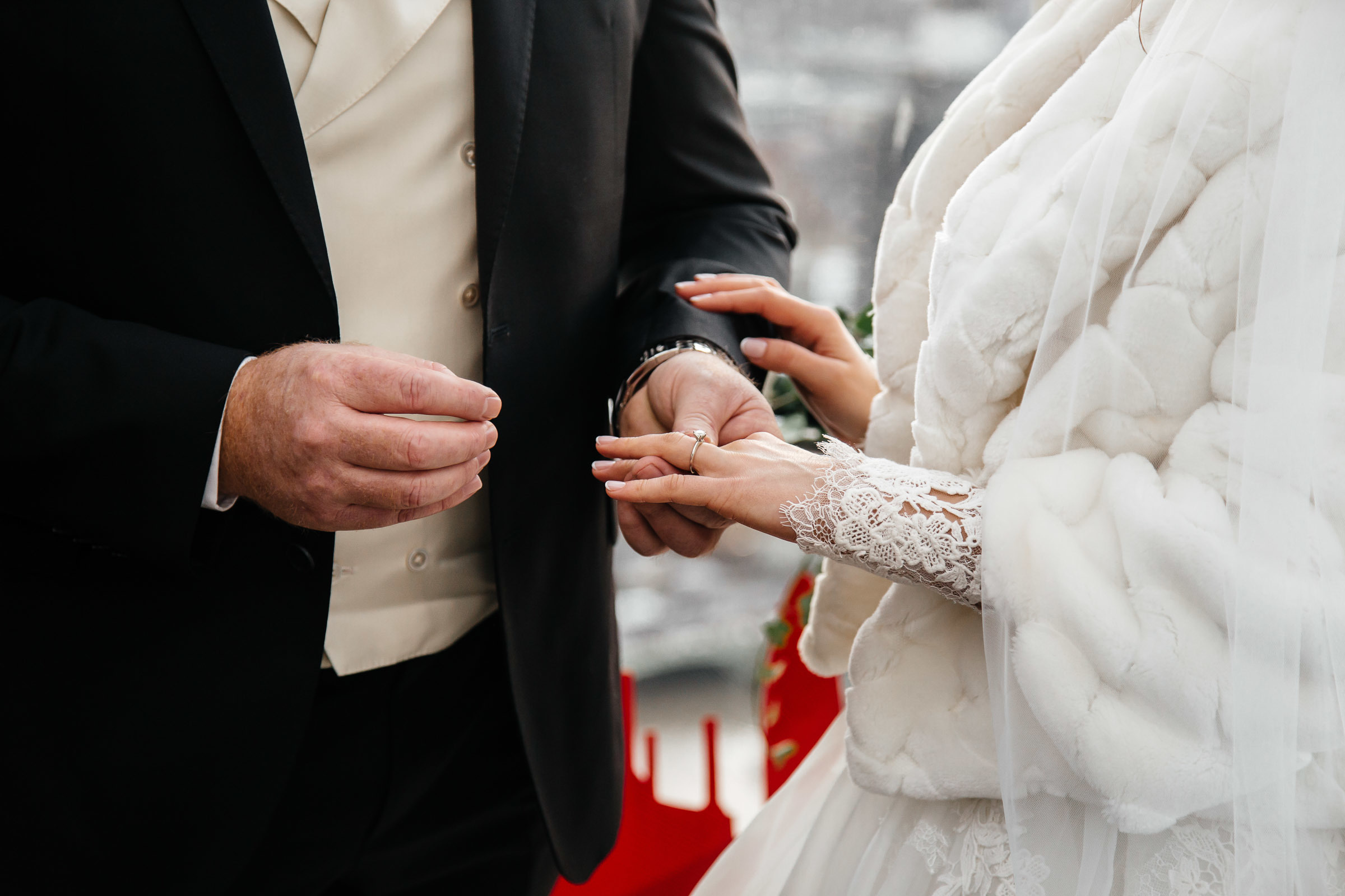 Wedding in London with a ceremony at the London eye. Worldwide Wedding Photography Demskoy Studio