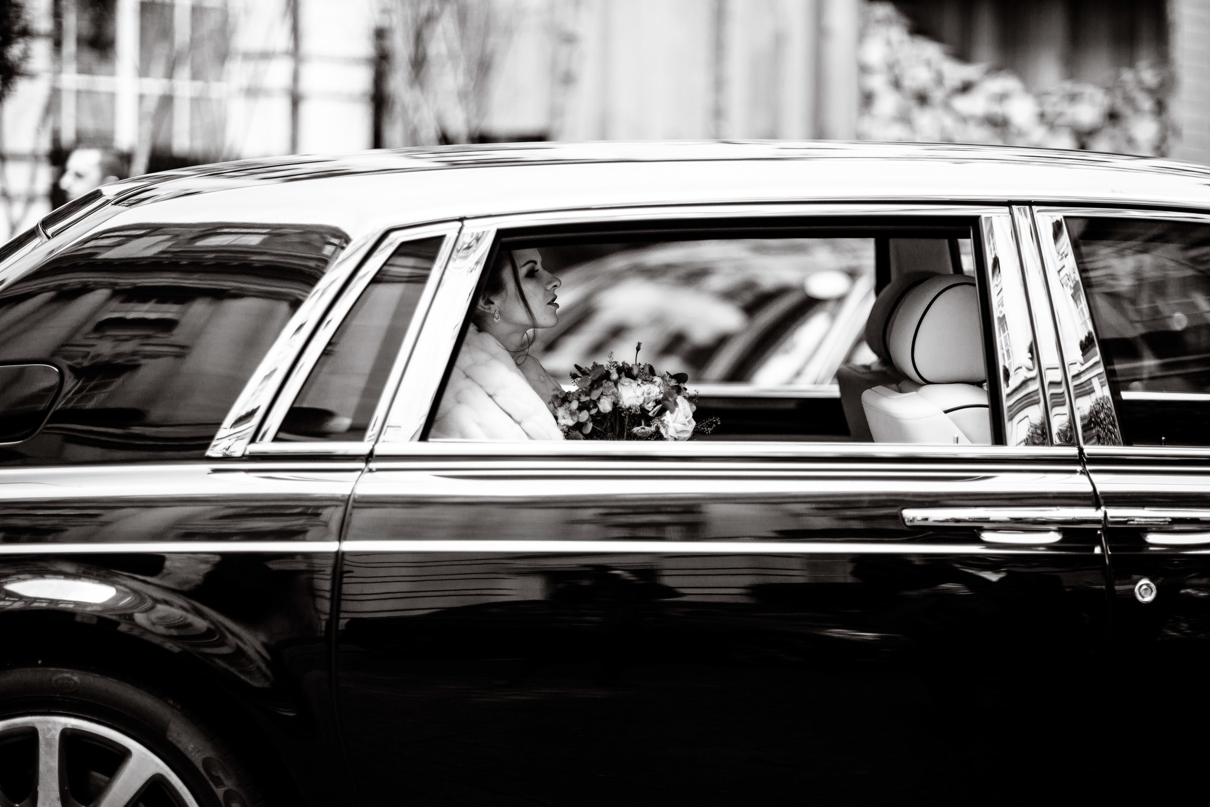 Wedding in London with a ceremony at the London eye. Worldwide Wedding Photography Demskoy Studio