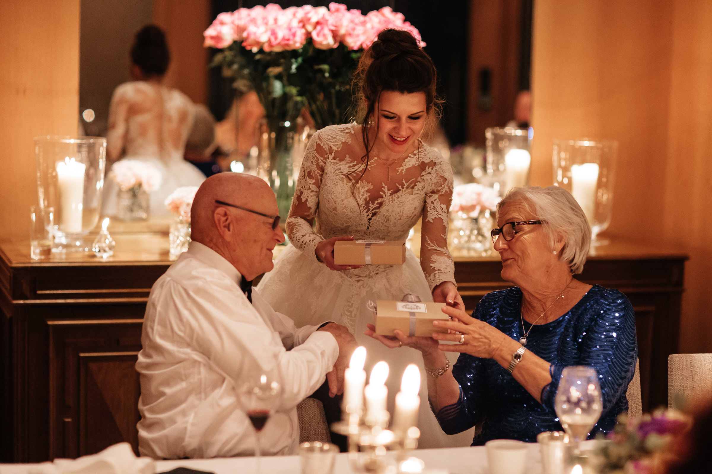 Wedding in London with a ceremony at the London eye. Worldwide Wedding Photography Demskoy Studio
