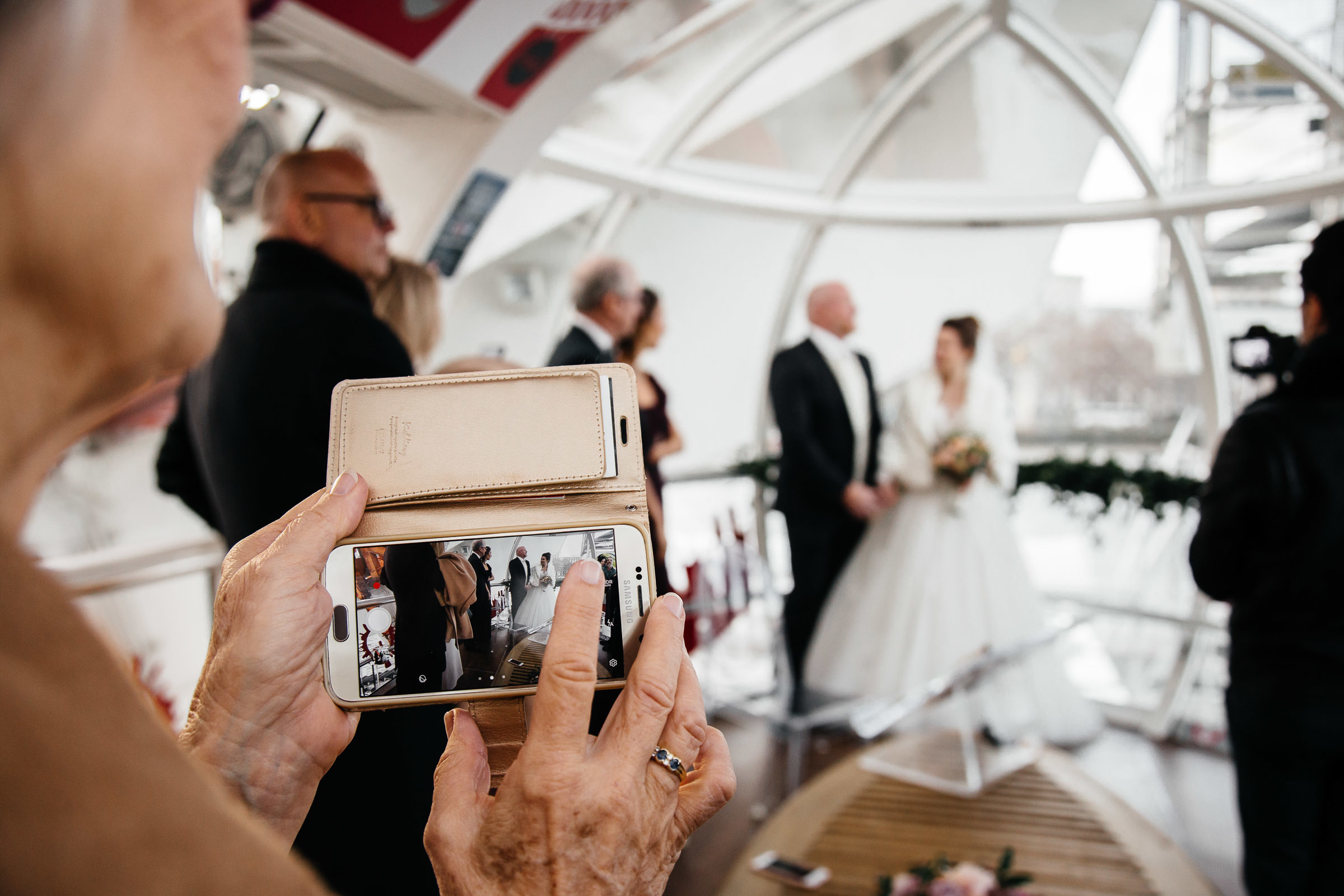 Wedding in London with a ceremony at the London eye. Worldwide Wedding Photography Demskoy Studio