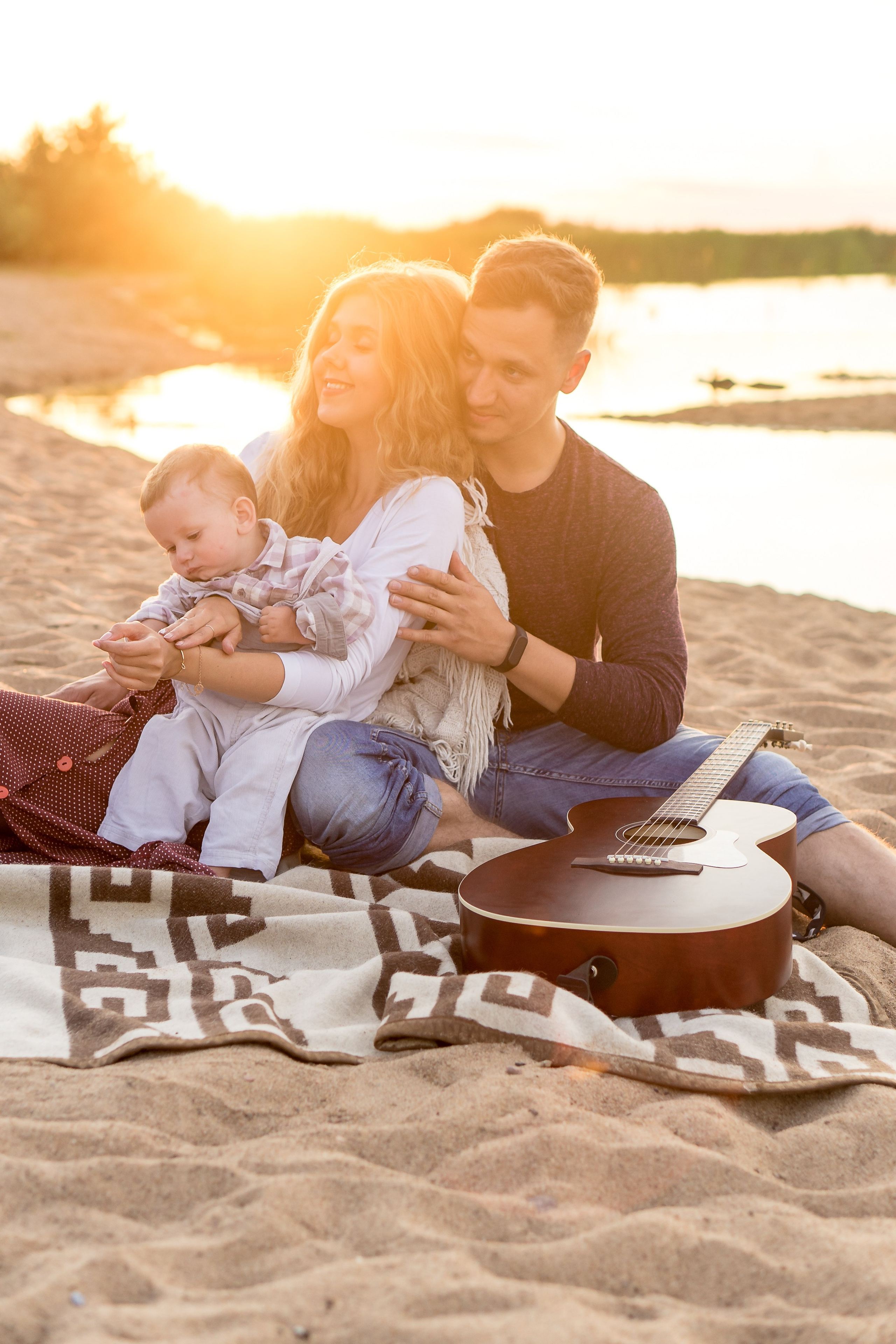 Стефан с родителями на заливе. Фотограф Ольга Игорева