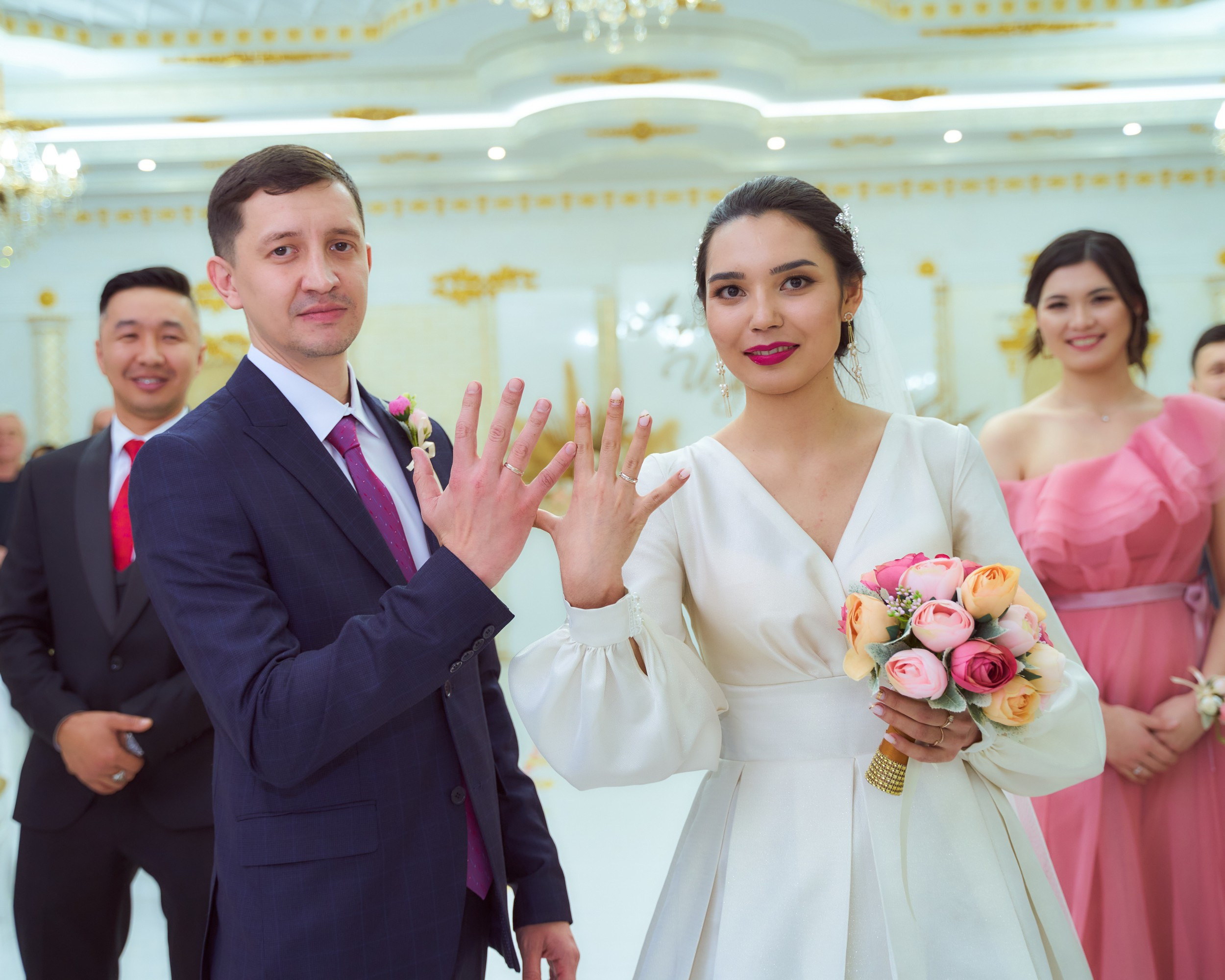 Артём и Индира. Фотограф в Уральске Александр Хохлачёв | HOHLACHEV.COM