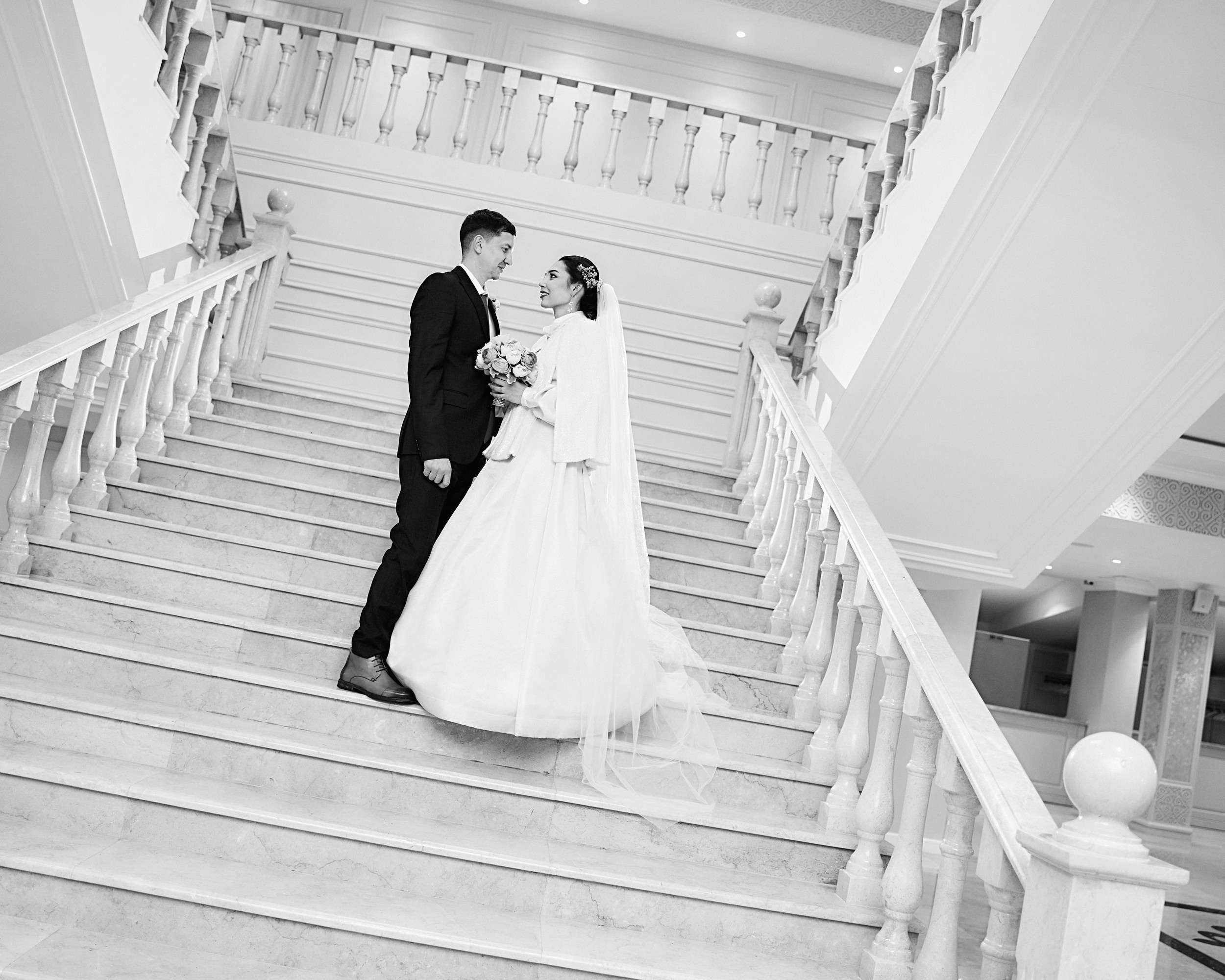 Артём и Индира. Фотограф в Уральске Александр Хохлачёв | HOHLACHEV.COM