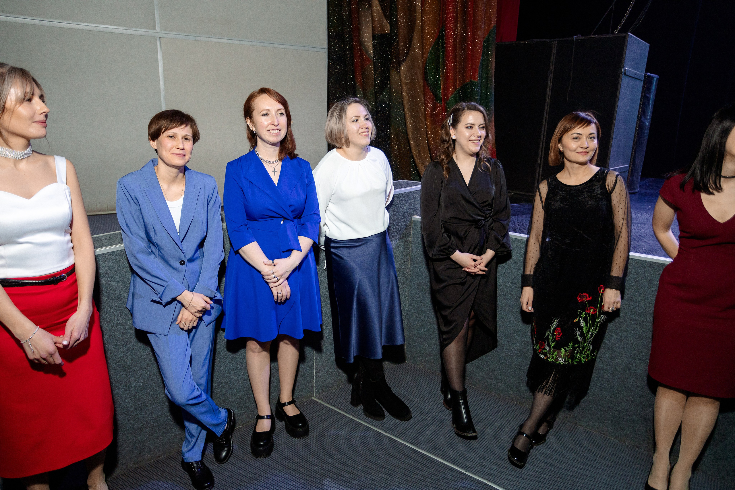 РЕПОРТАЖ: НОВЫЙ ГОД В ДК МЕТАЛЛУРГ. Профессиональный фотограф в Ижевске Леша Петров