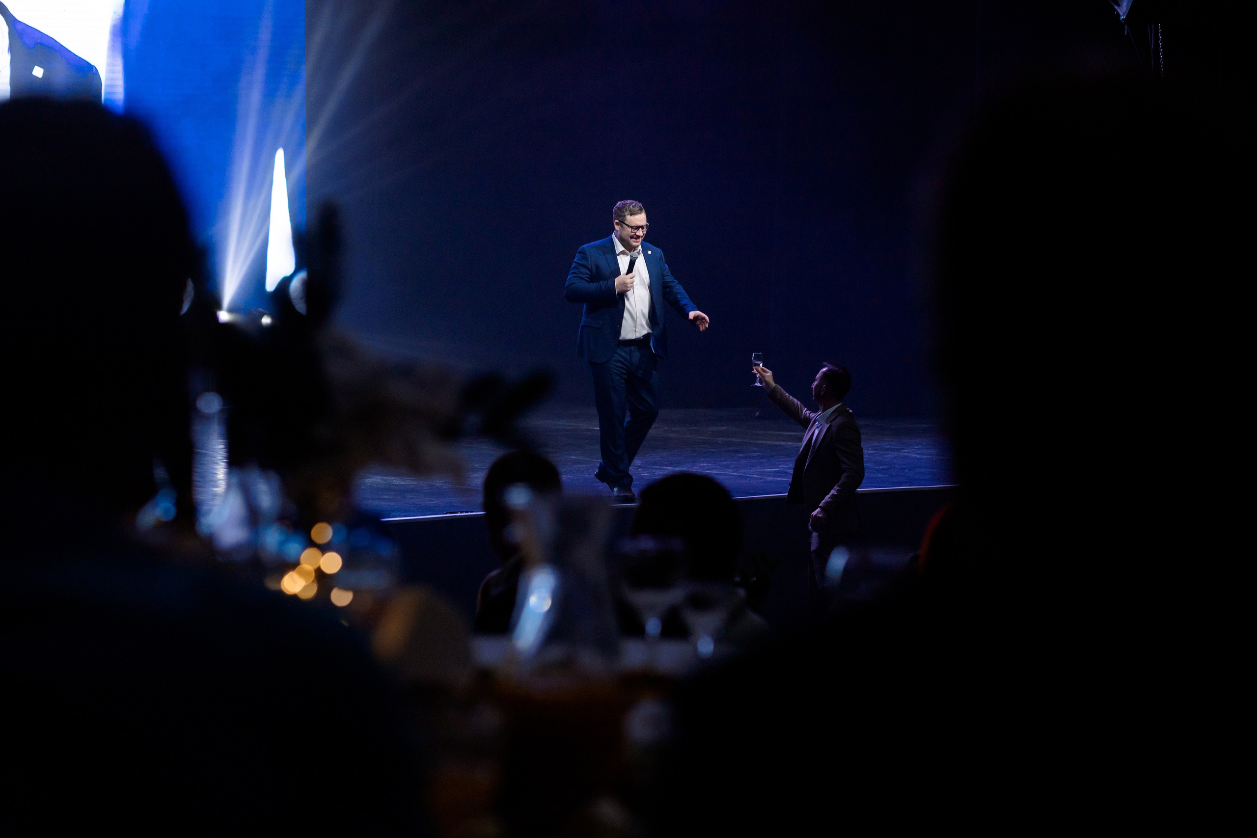 РЕПОРТАЖ: НОВЫЙ ГОД В ДК МЕТАЛЛУРГ. Профессиональный фотограф в Ижевске Леша Петров