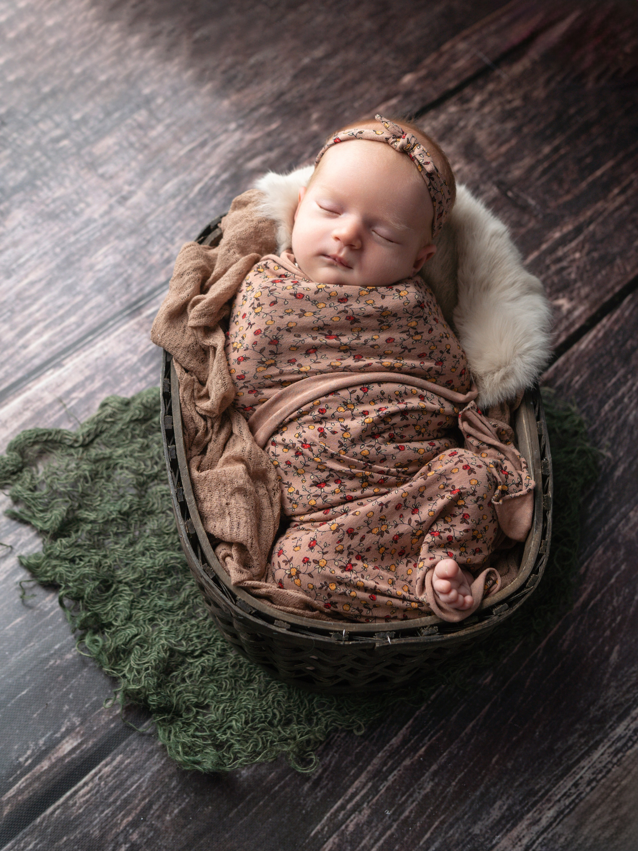 НьюБорн Алиса. Фотограф Зинаида Евдокимова