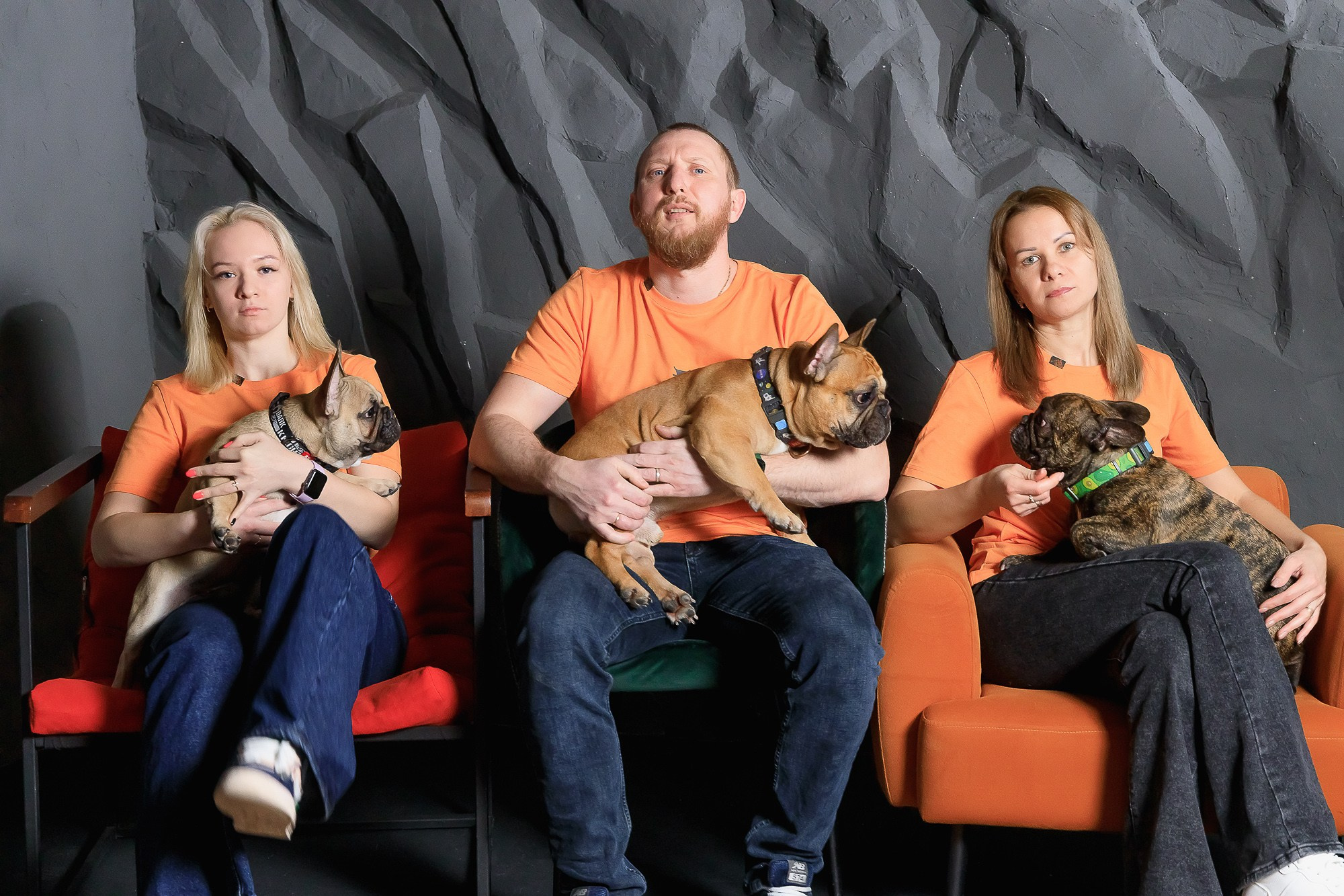 Семейная фотосессия с питомцами в студии. Фотограф в Саратове Ольга Мазлова