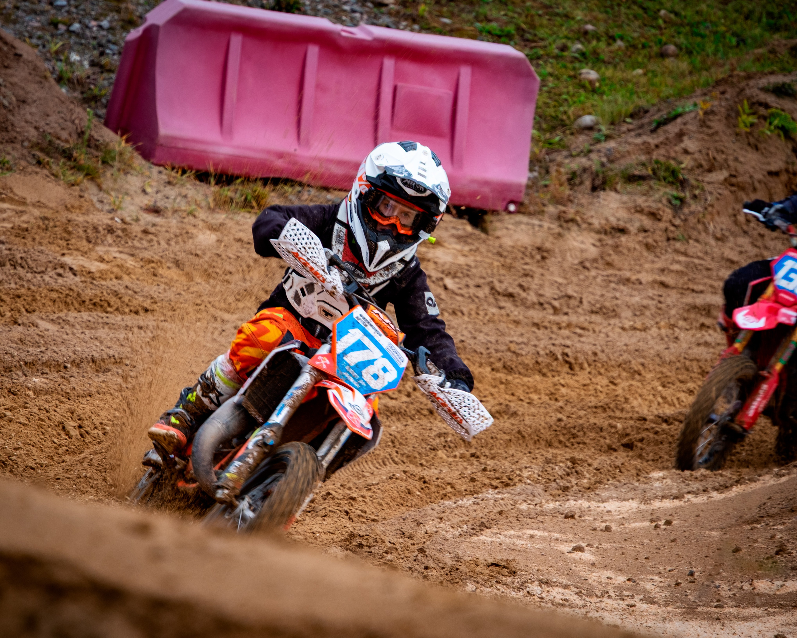 Мотокросс (Игора Драйв). Автомобильные фотографии и рисунки в Санкт-Петербурги Пашков Дмитрий