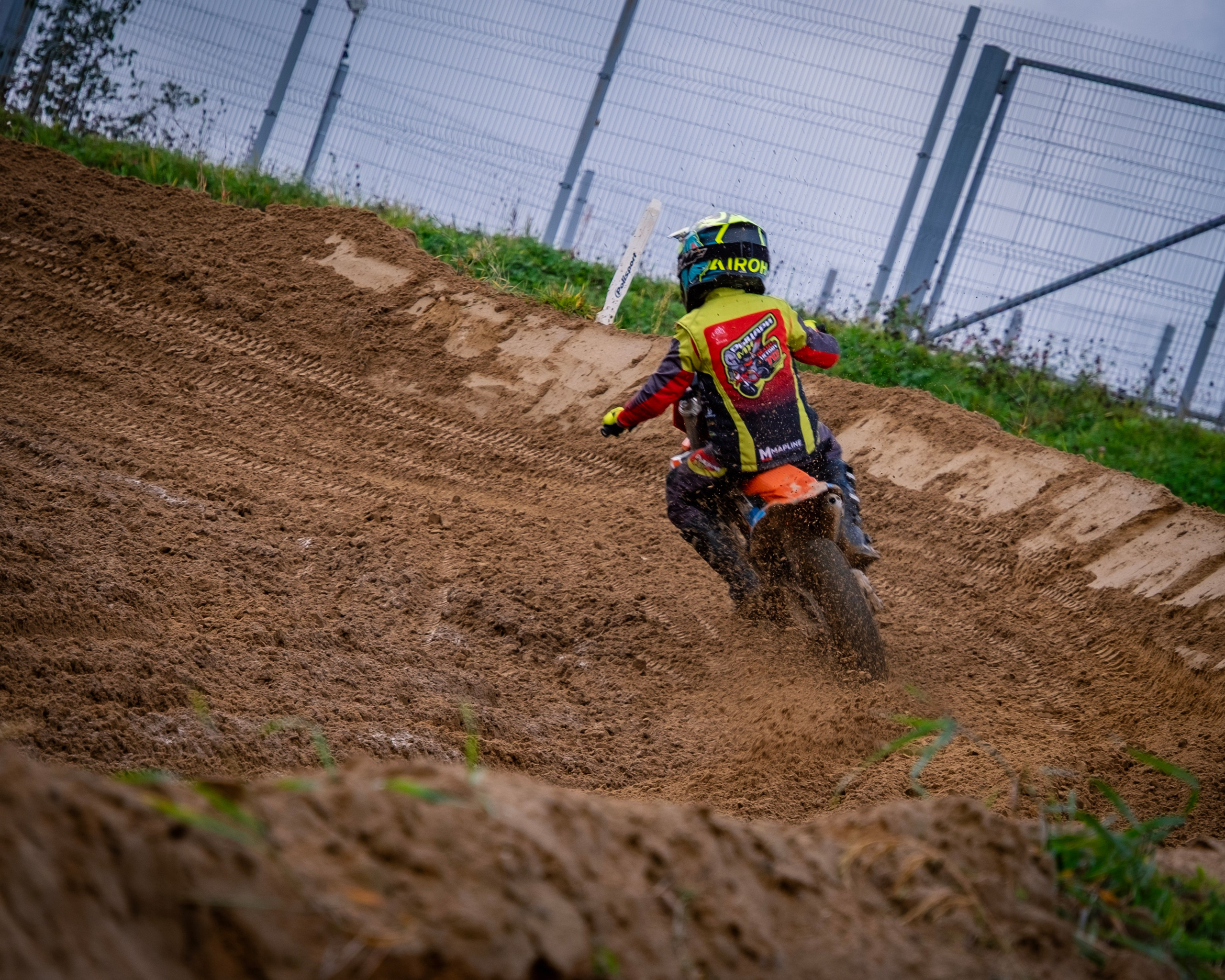 Мотокросс (Игора Драйв). Автомобильные фотографии и рисунки в Санкт-Петербурги Пашков Дмитрий