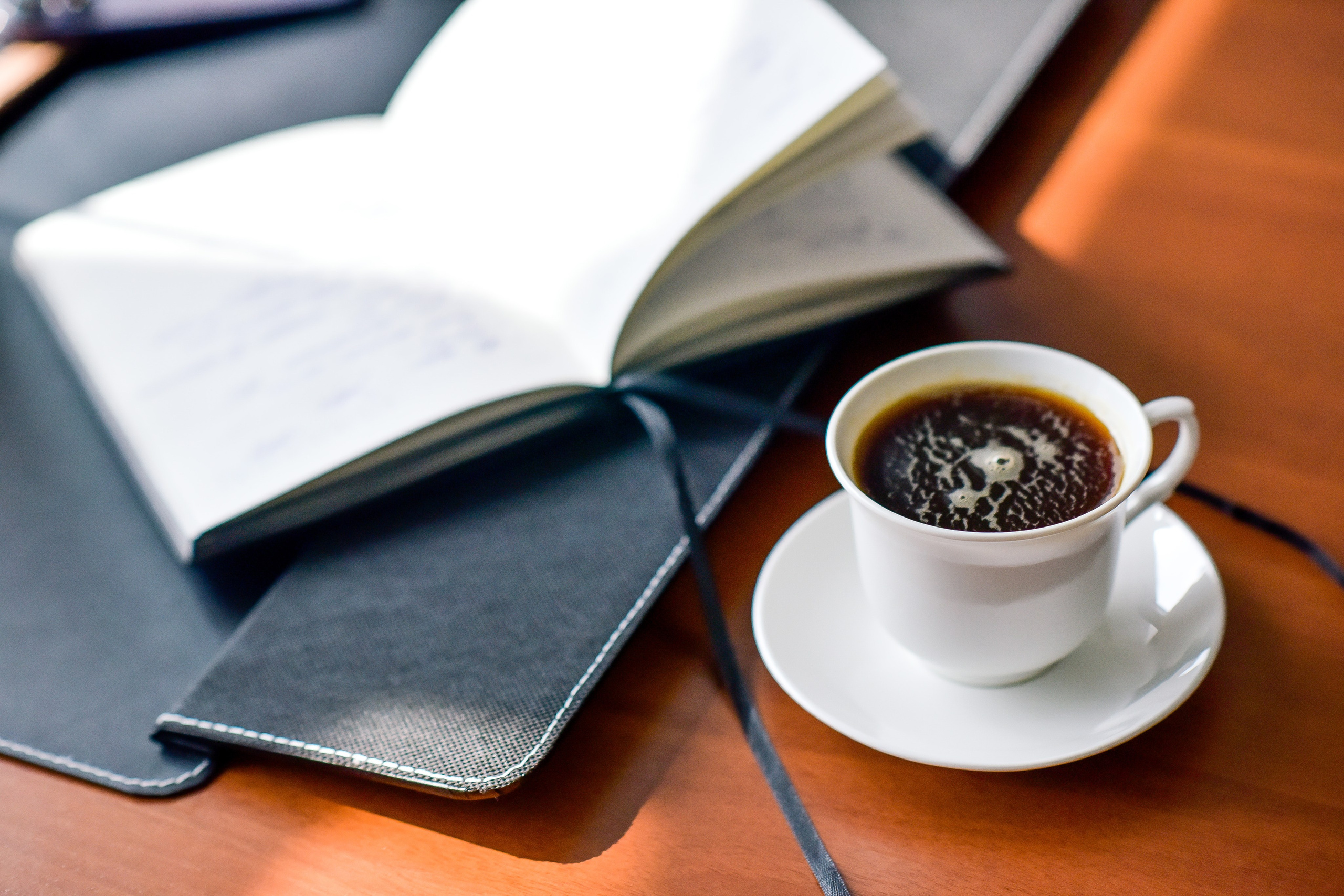 ДЕЛОВАЯ В СИТИ ОФИС. Фотограф для бизнесконтента, репортажей и семейного альбома в Москве