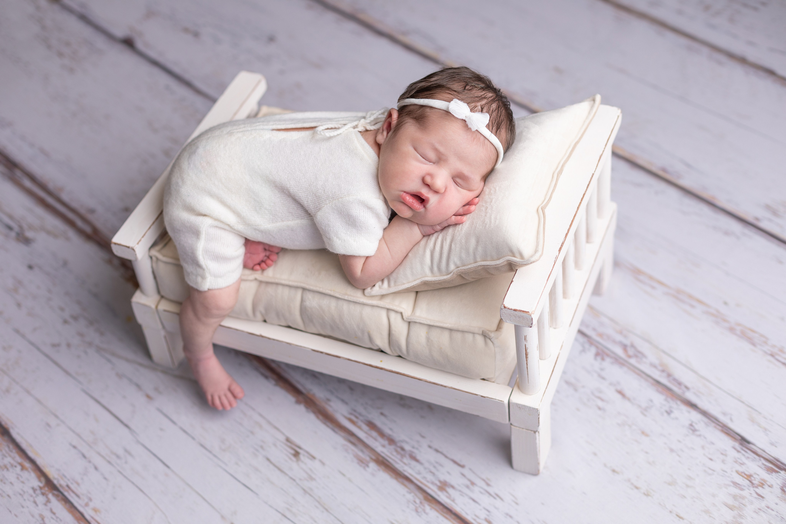 Newborn. Newborn photographer. Keski-Suomi (Central Finland)