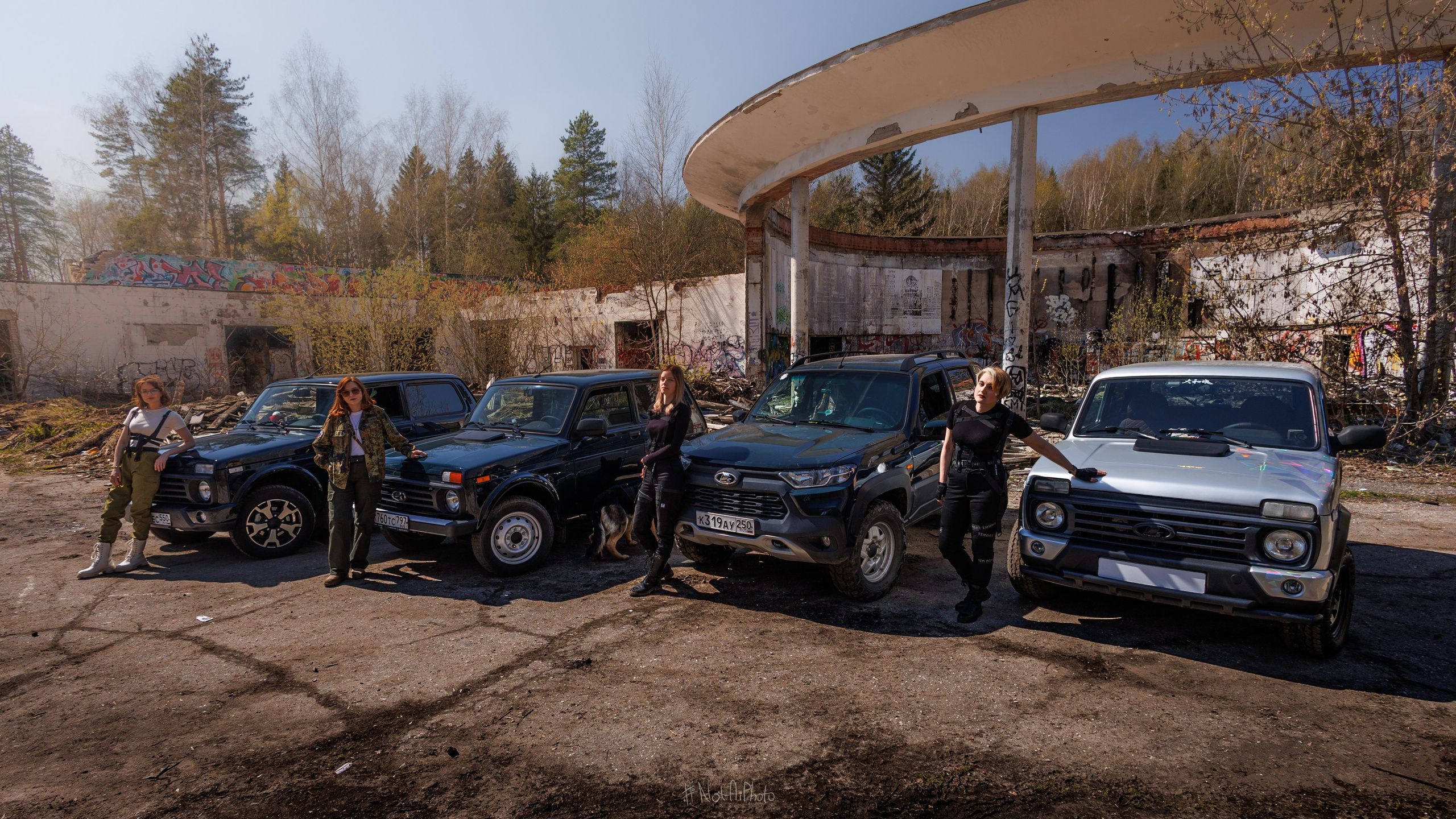 «НиваДевочки». #NotAiPhoto — автомобильный фотограф