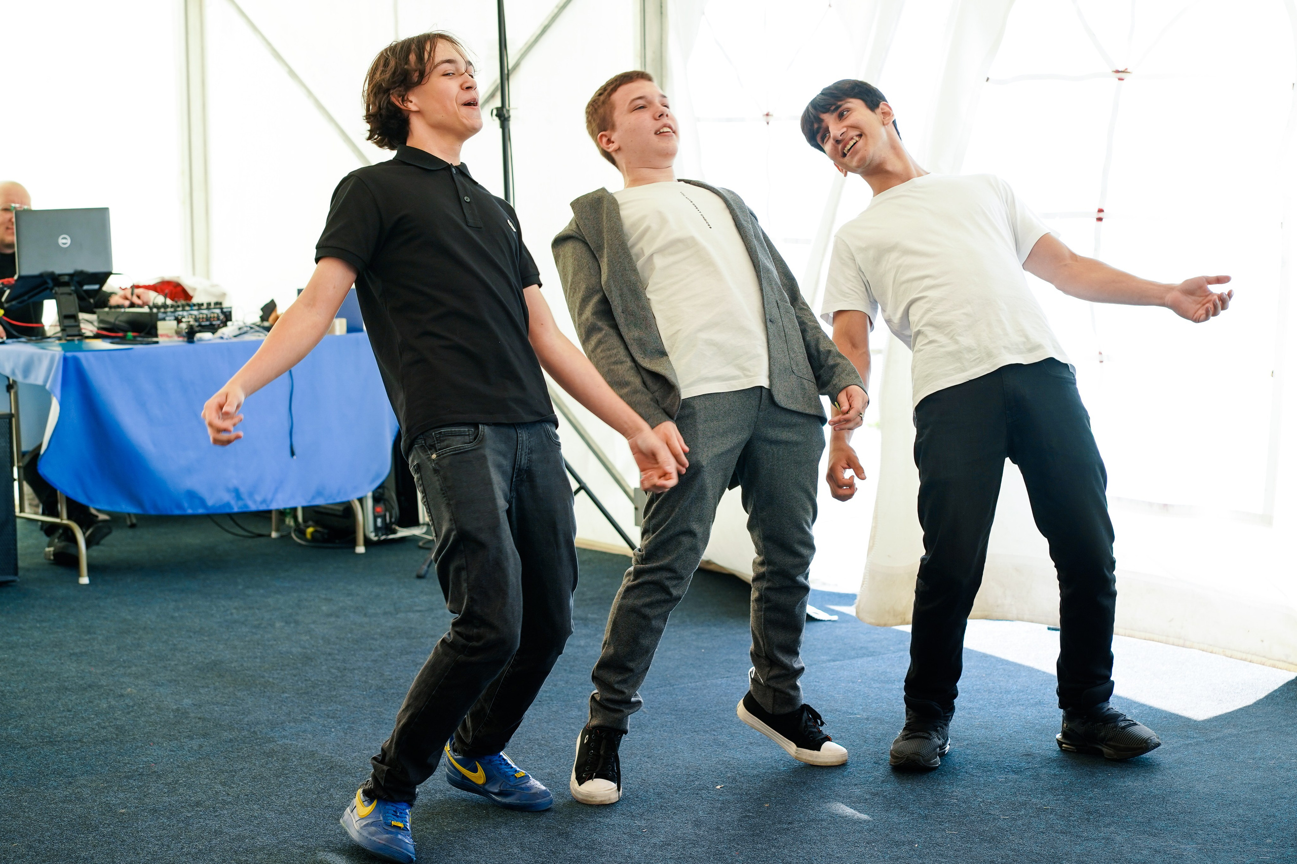 Выпускной 9 класса школа 19 в Коматек. Семейный и портретный фотограф в Екатеринбурге Анна Лобанова