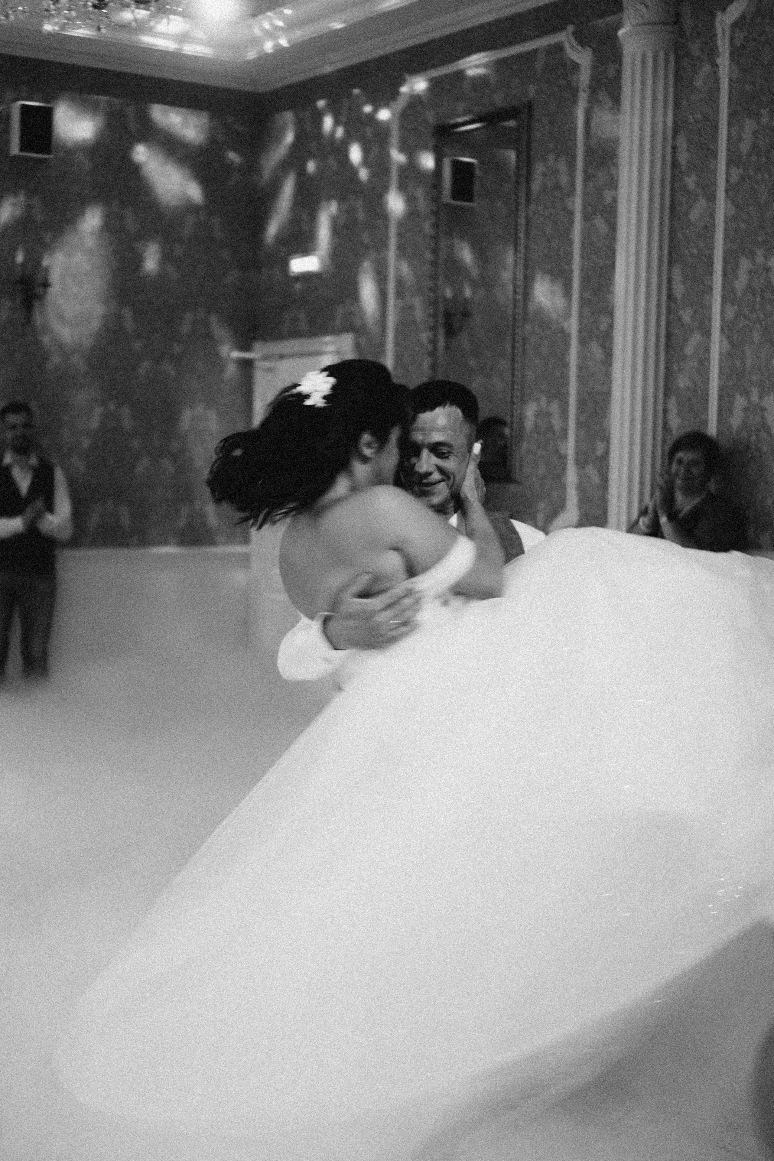 ТАНЕЦ ЖЕНИХА И НЕВЕСТЫ. Профессиональный фотограф, Санкт-Петербург — Виктория Богомолова