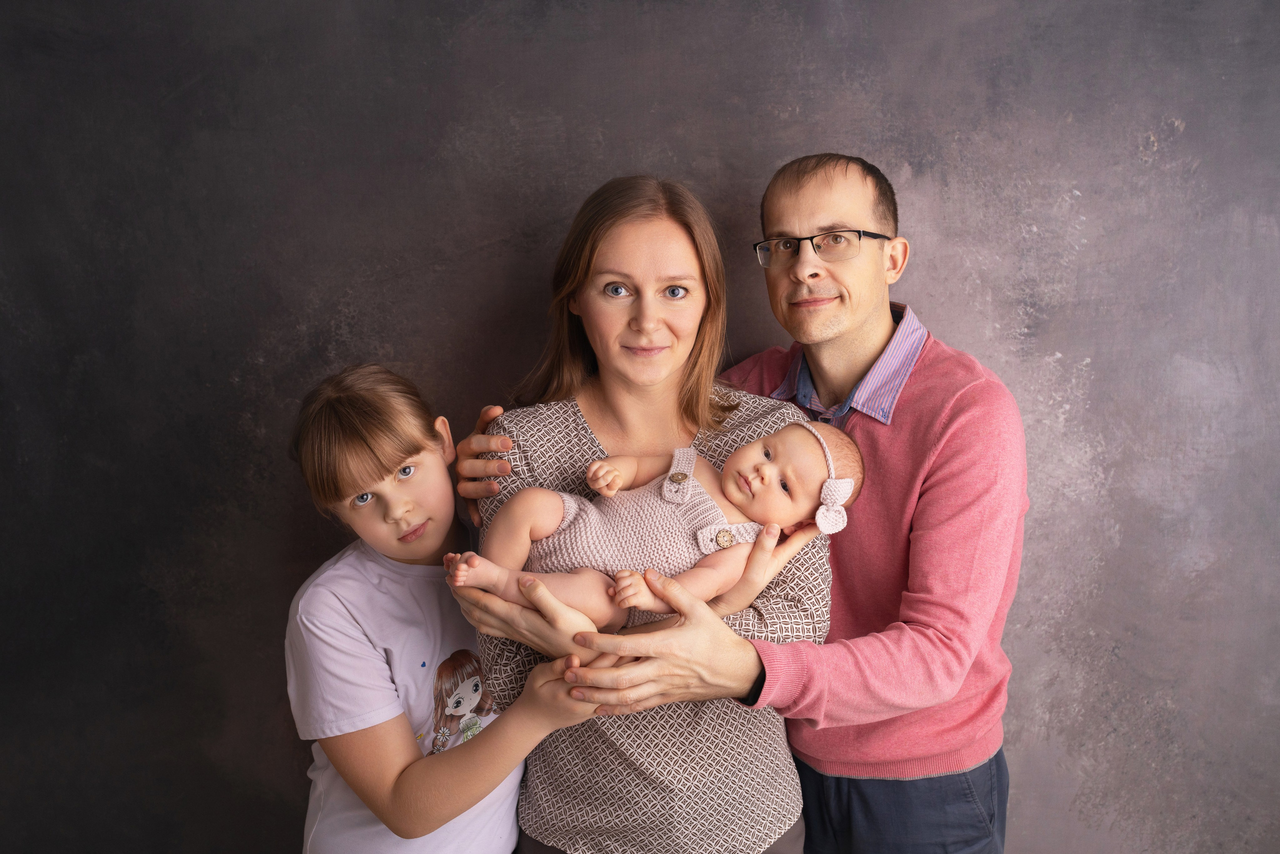 Семейные кадры от Elvira Kamaeva. Фотограф новорожденных малышей в Омске и Омской области Эльвира Камаева