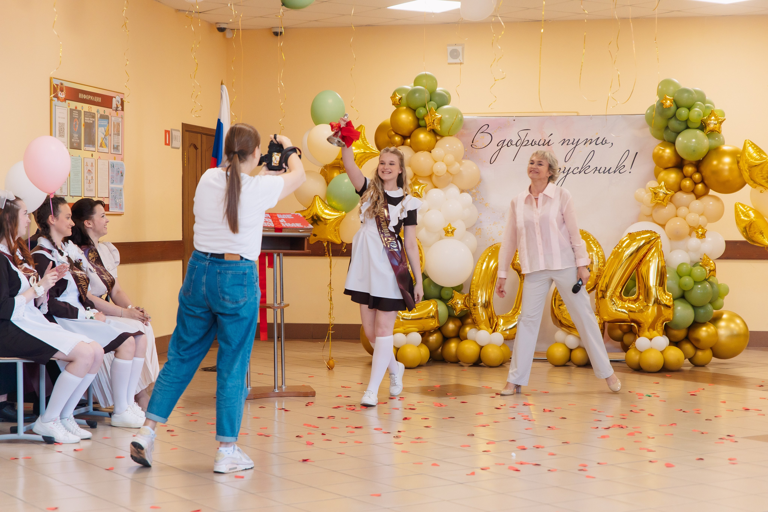 Последний звонок. Фотограф в Кронштадте и Санкт-Петербурге Анастасия Коваленко